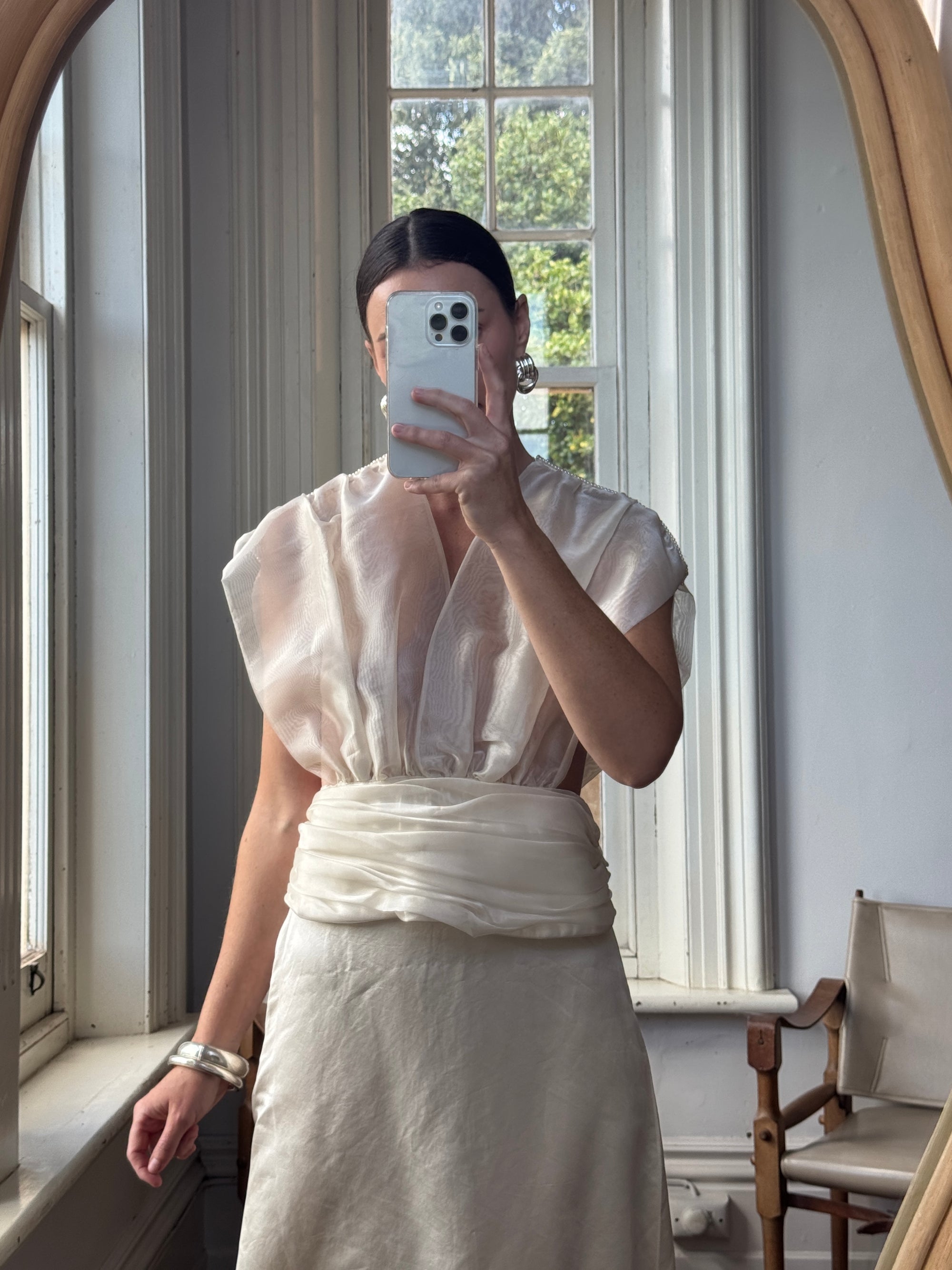 Vintage Y2K Organza V Neck Pearl Embellished Top Creme