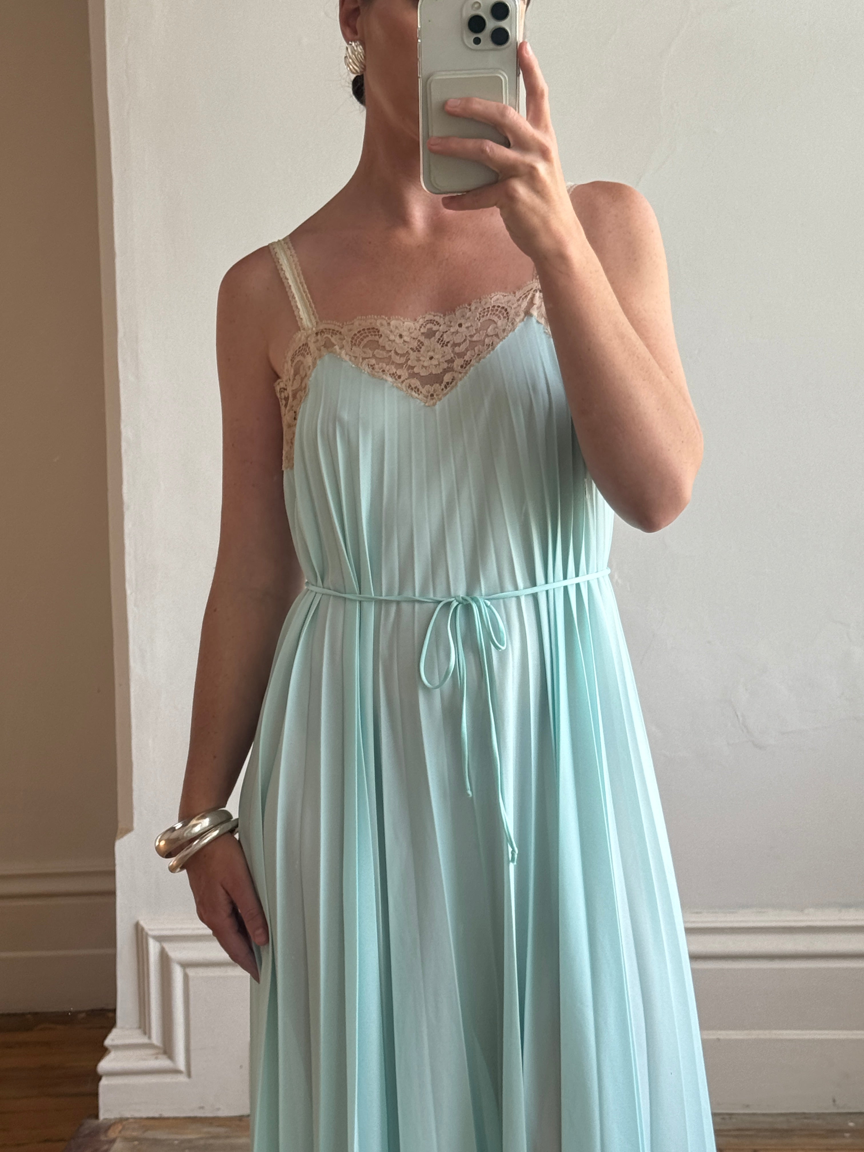 Vintage 50s Aqua Pleated Negligee Slip Cream Lace
