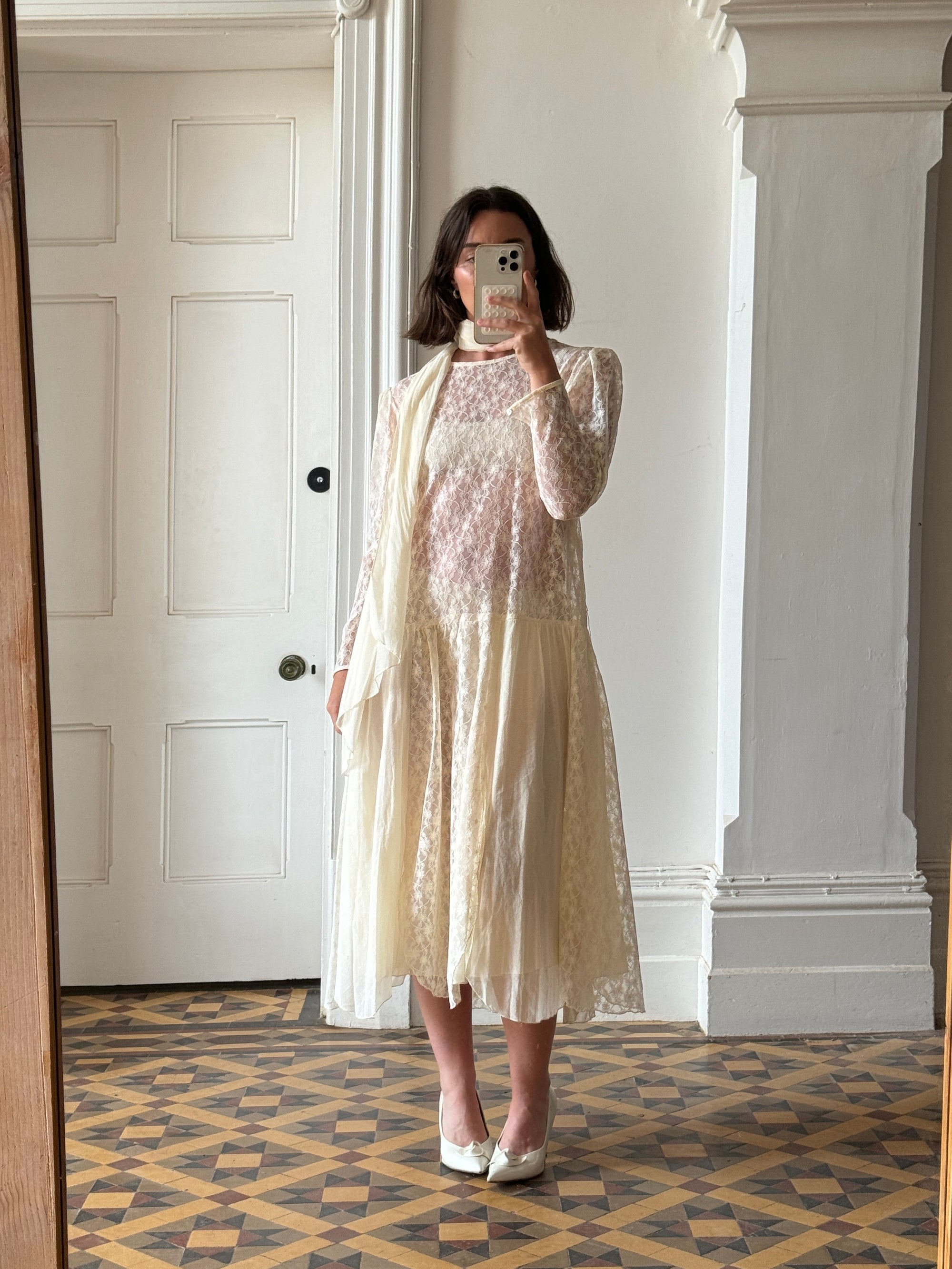 Vintage 80s Creme Lace Shift Wedding Dress With Scarf