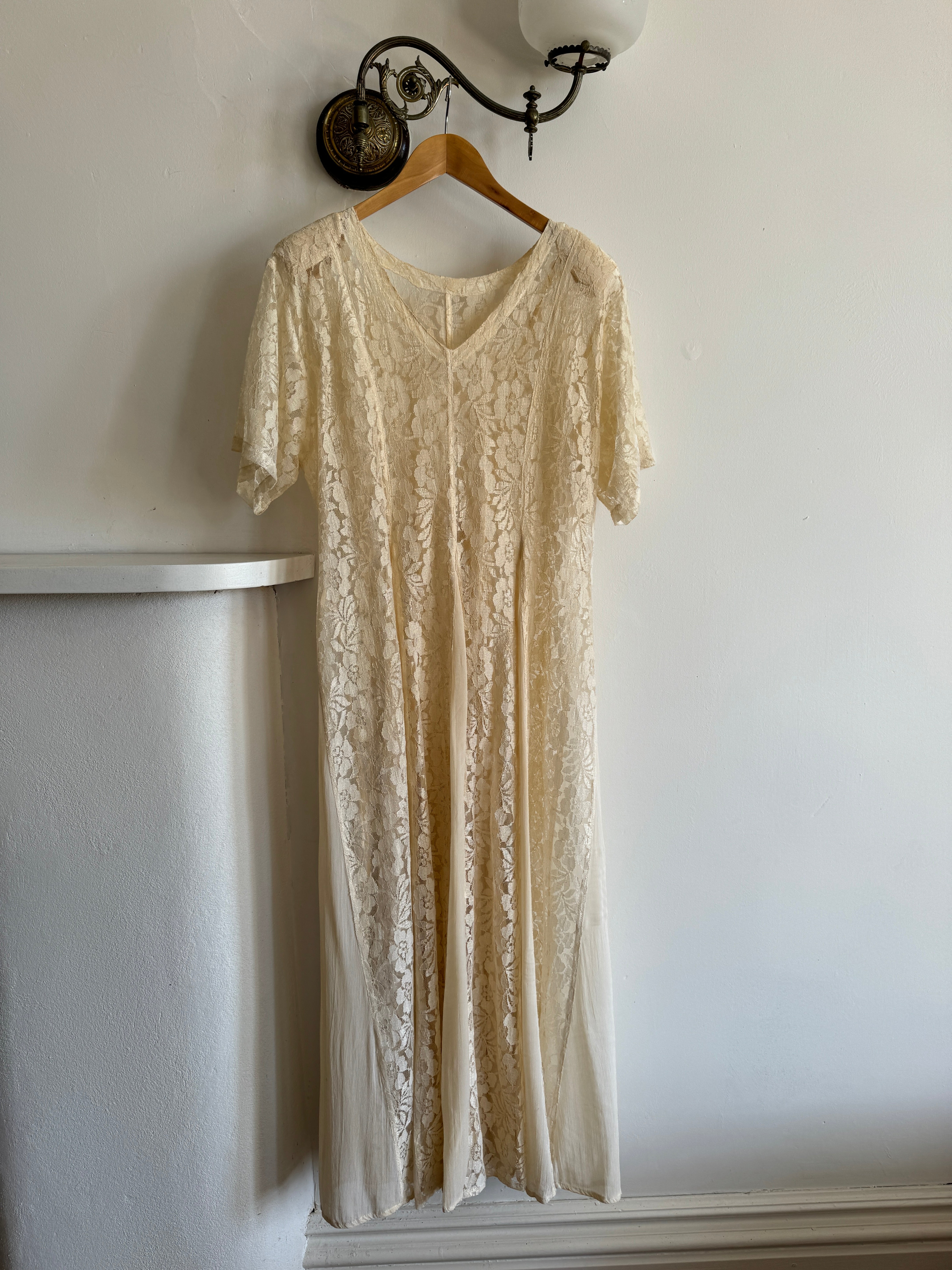 Vintage 80s Creme Pleated Lace Tee Dress
