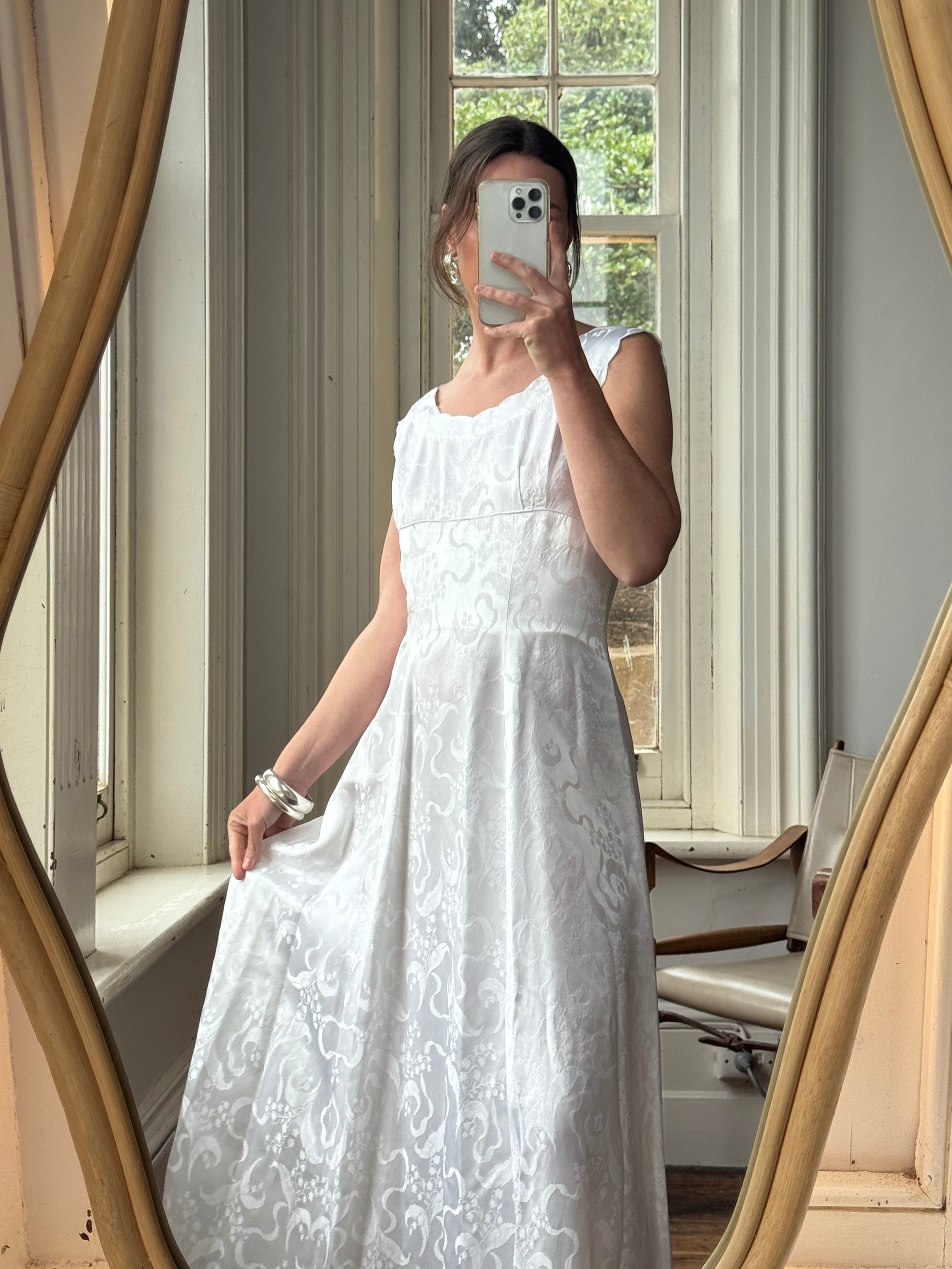 Vintage 50s Satin Jacquard Scalloped Bridal Dress