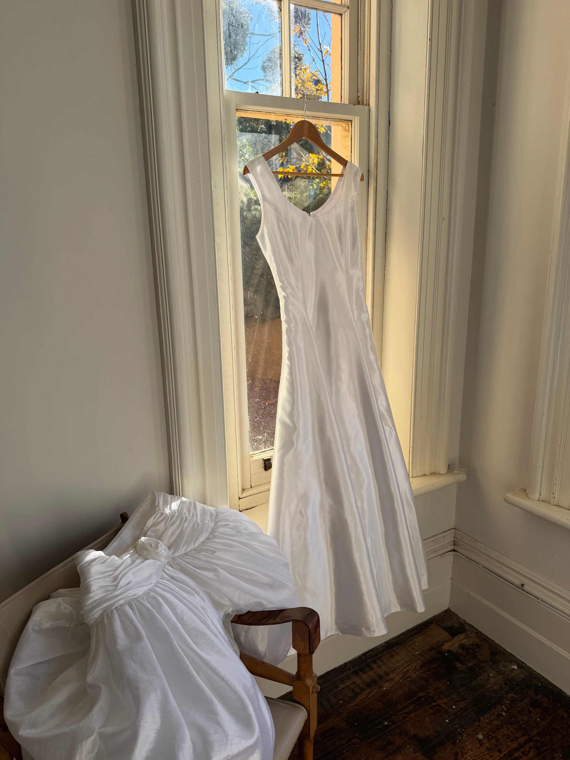 Vintage 90s Strappy Wedding Dress With Rosette Cape Pearl