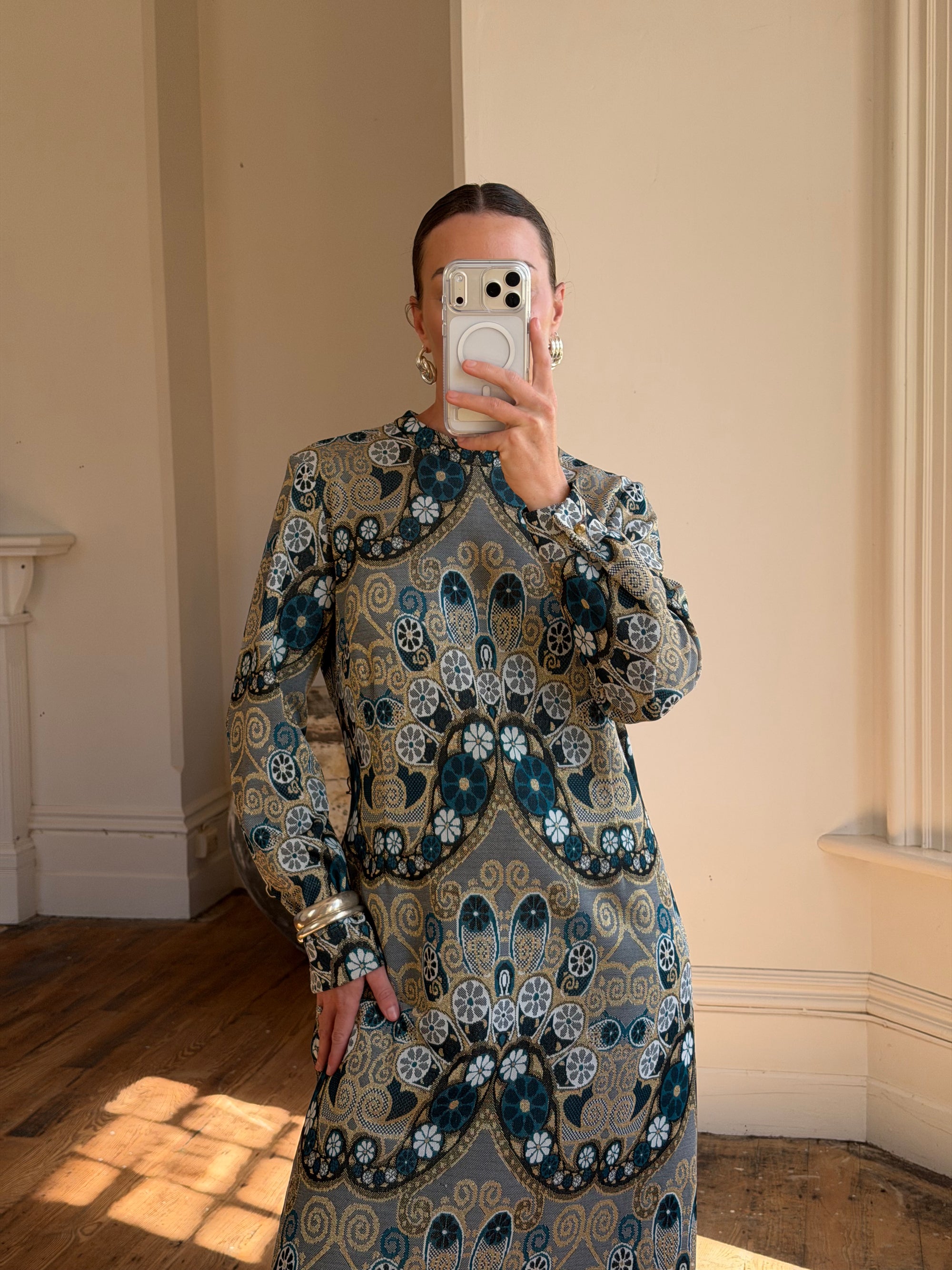 Vintage 70s Paisley Tapestry Long Sleeved Maxi Dress Blue