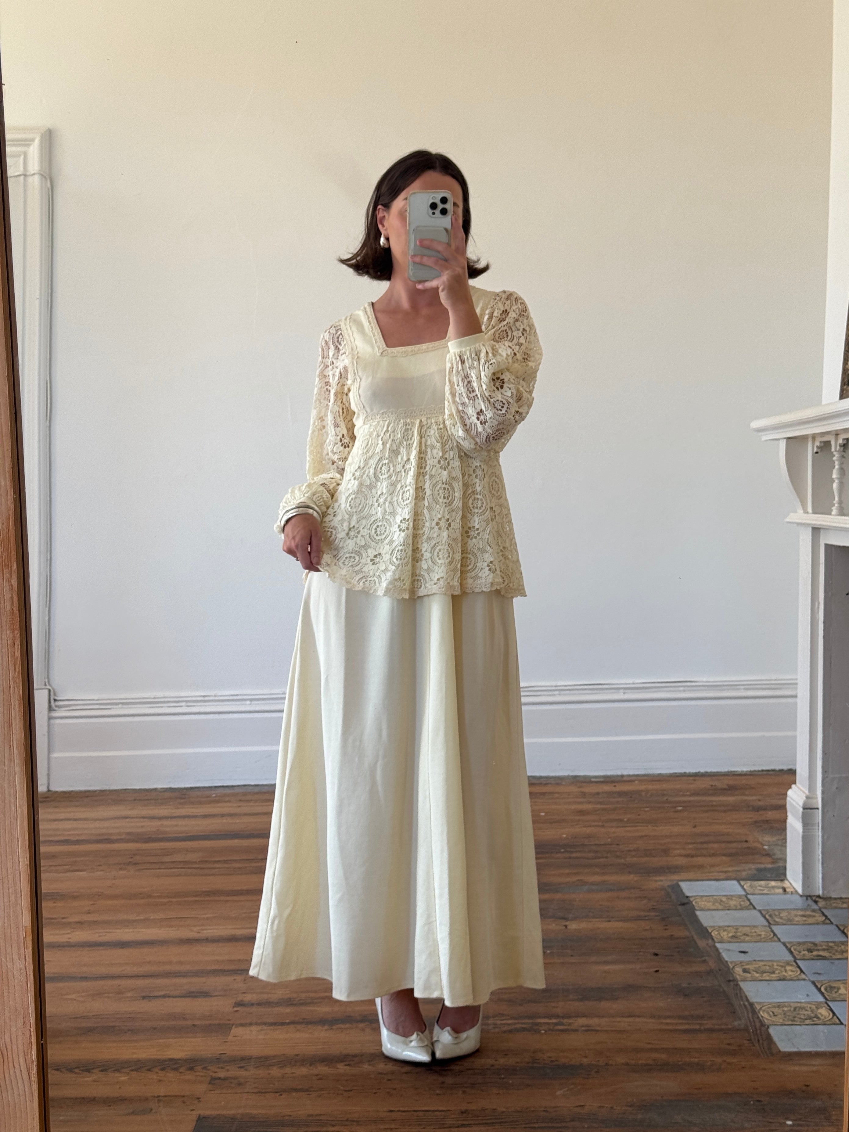 Vintage 70s Tiered Lace Tunic Wedding Dress Creme