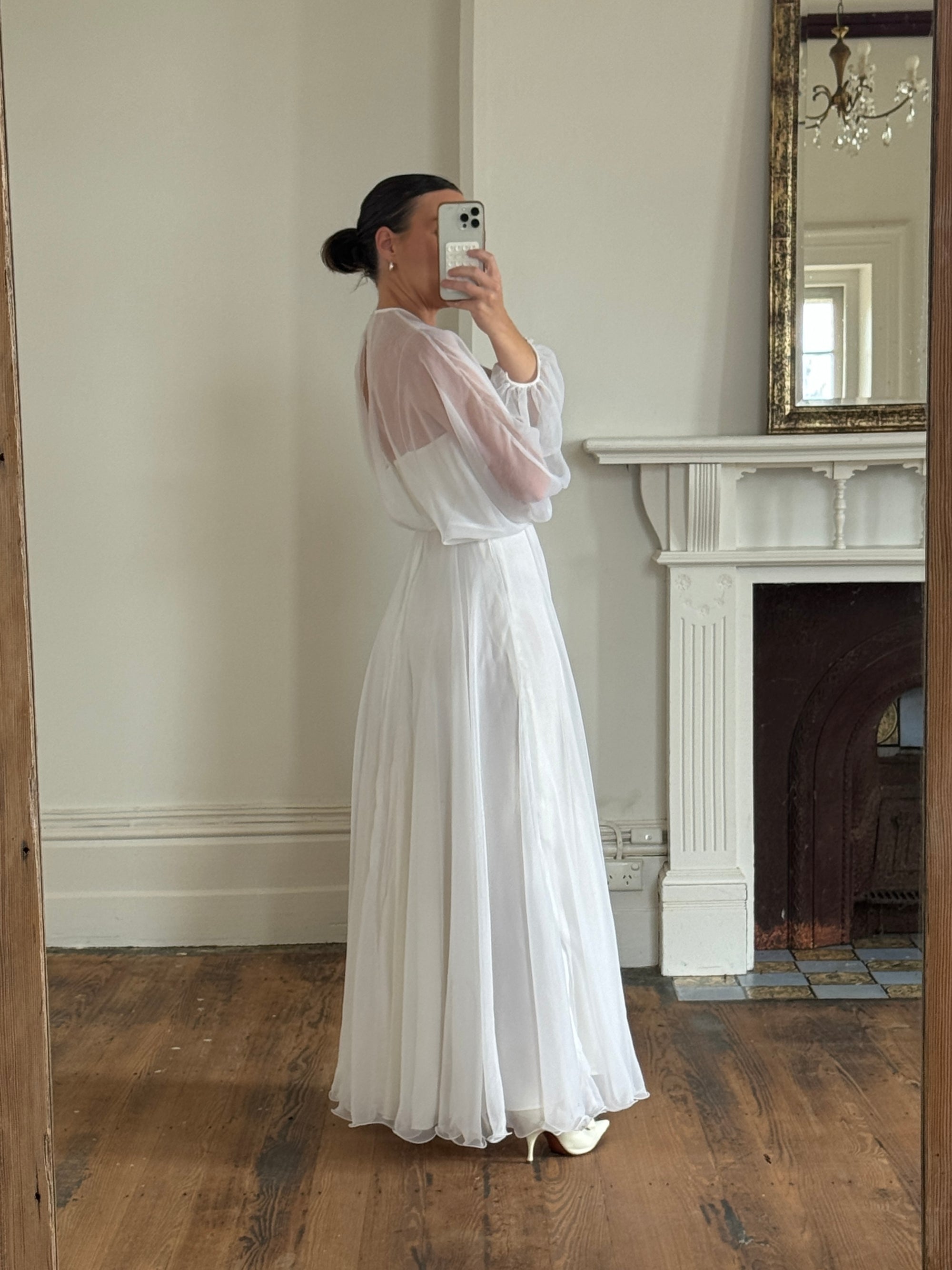 Vintage 70s Australian Made Billow Sleeve Wedding Dress