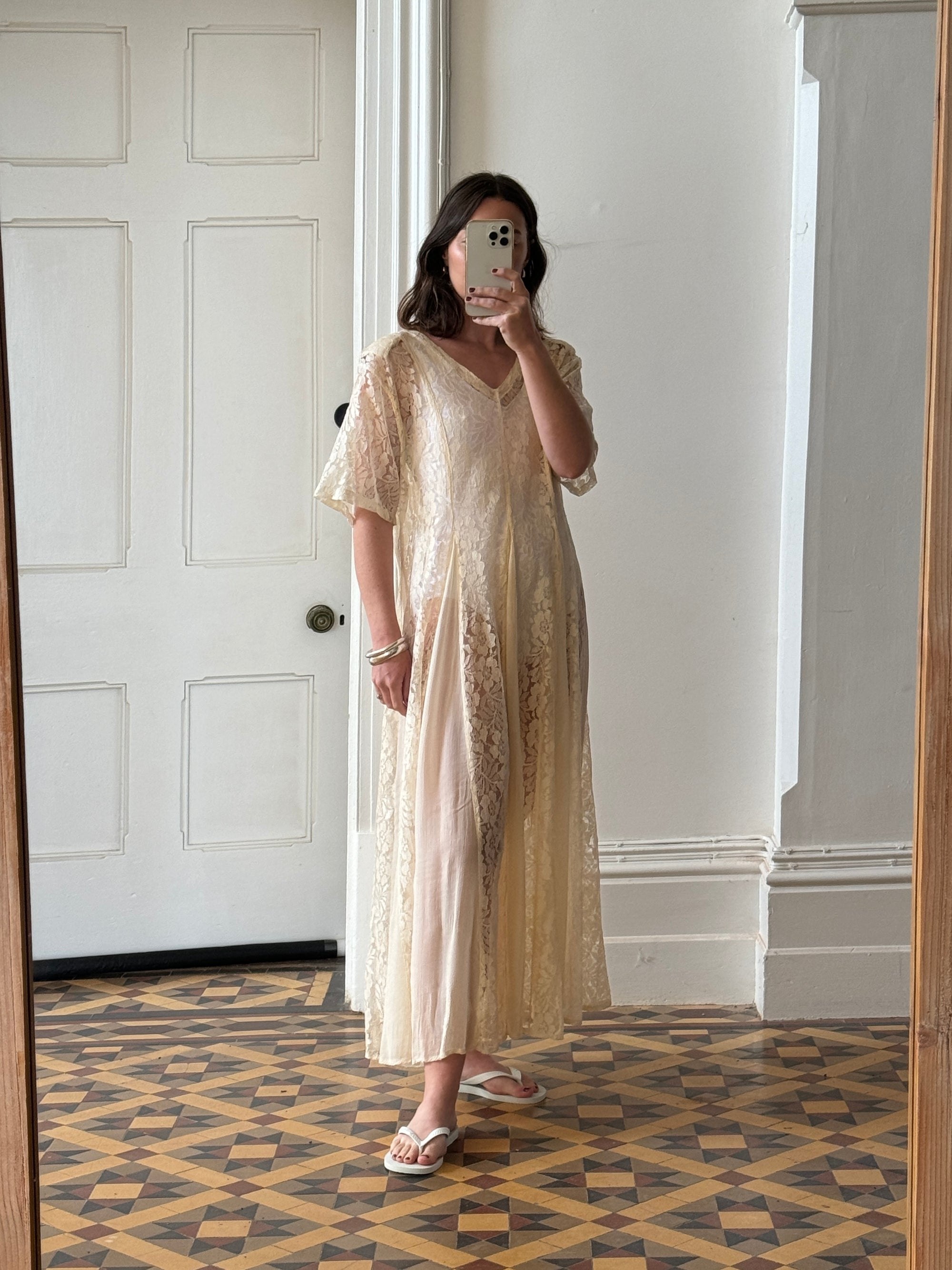 Vintage 80s Creme Pleated Lace Tee Dress