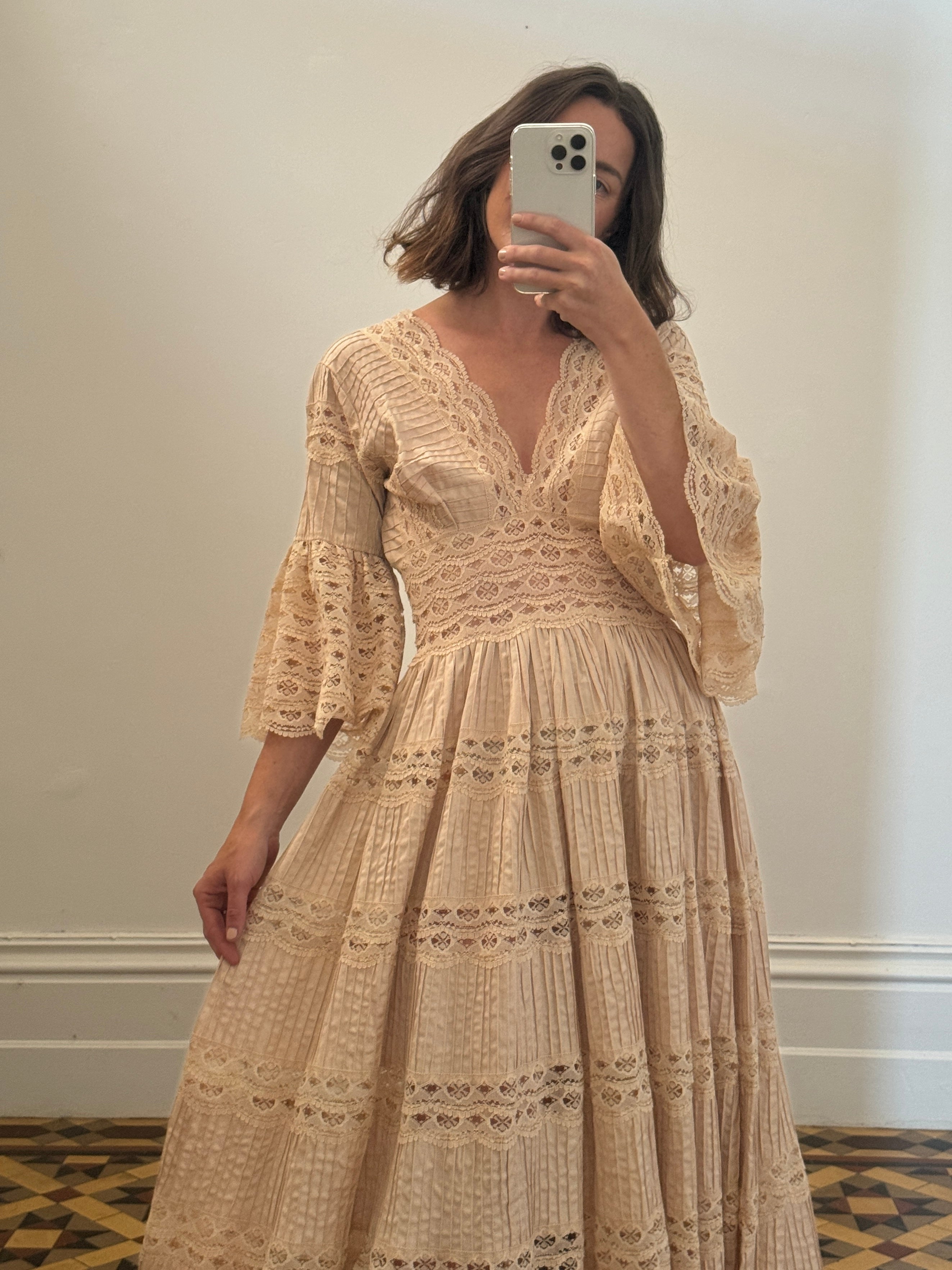 Vintage Pleated Lace Crème Rose Midi