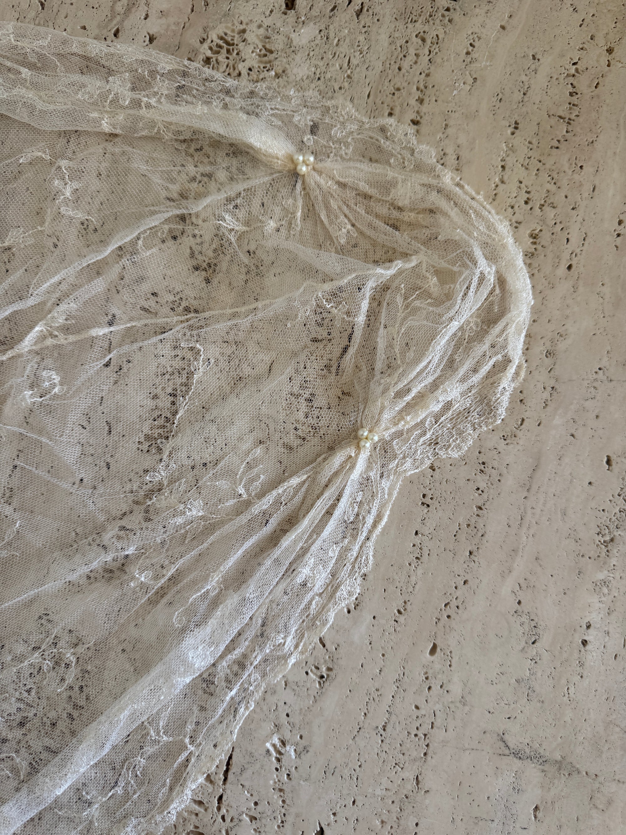 CMTB x Luce Di Luna Repurposed Antique Tambour Lace Short Juliette Cap Veil