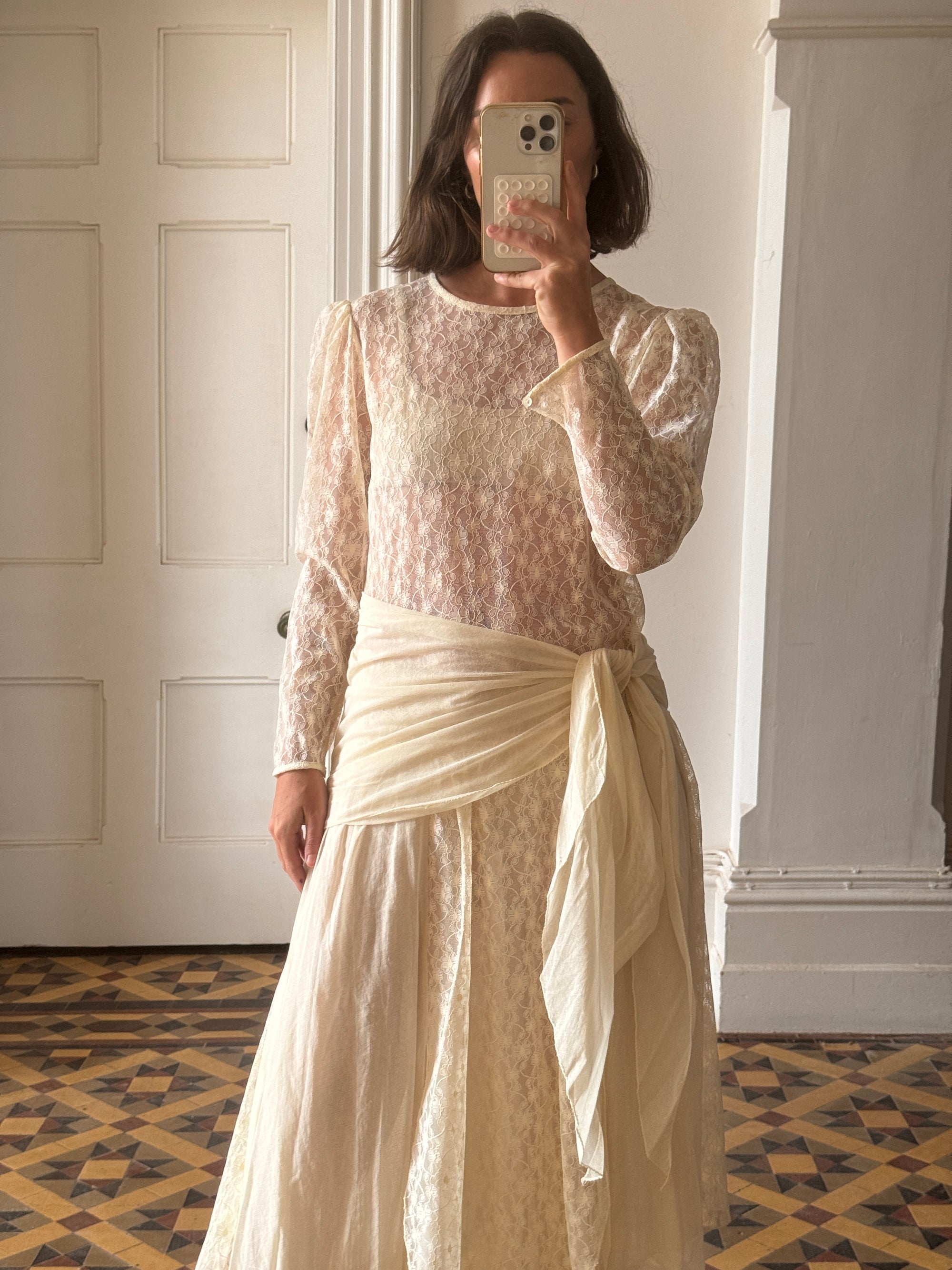 Vintage 80s Creme Lace Shift Wedding Dress With Scarf