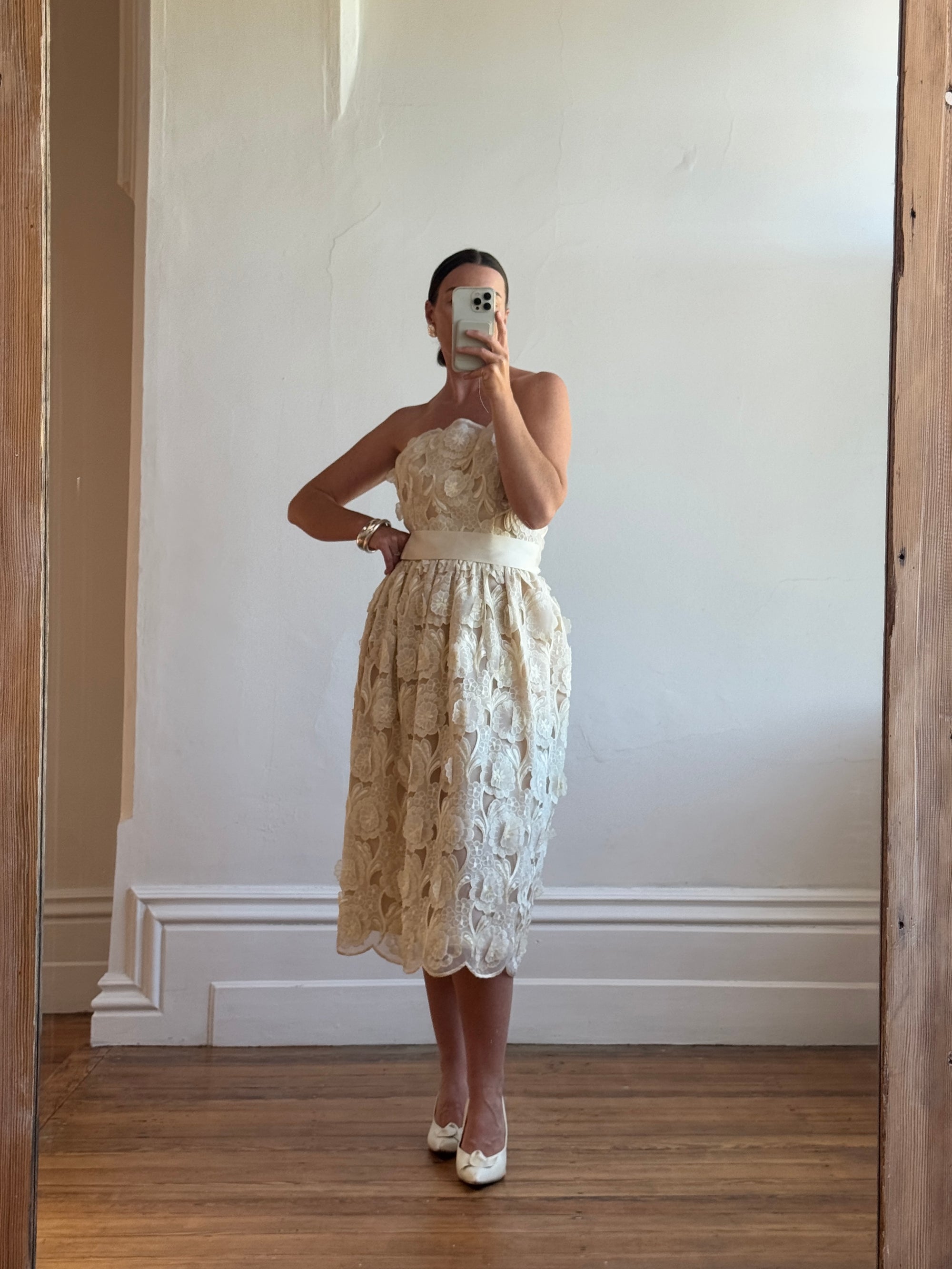 Vintage 70s Victor Costa 3D Lace Column Dress Creme