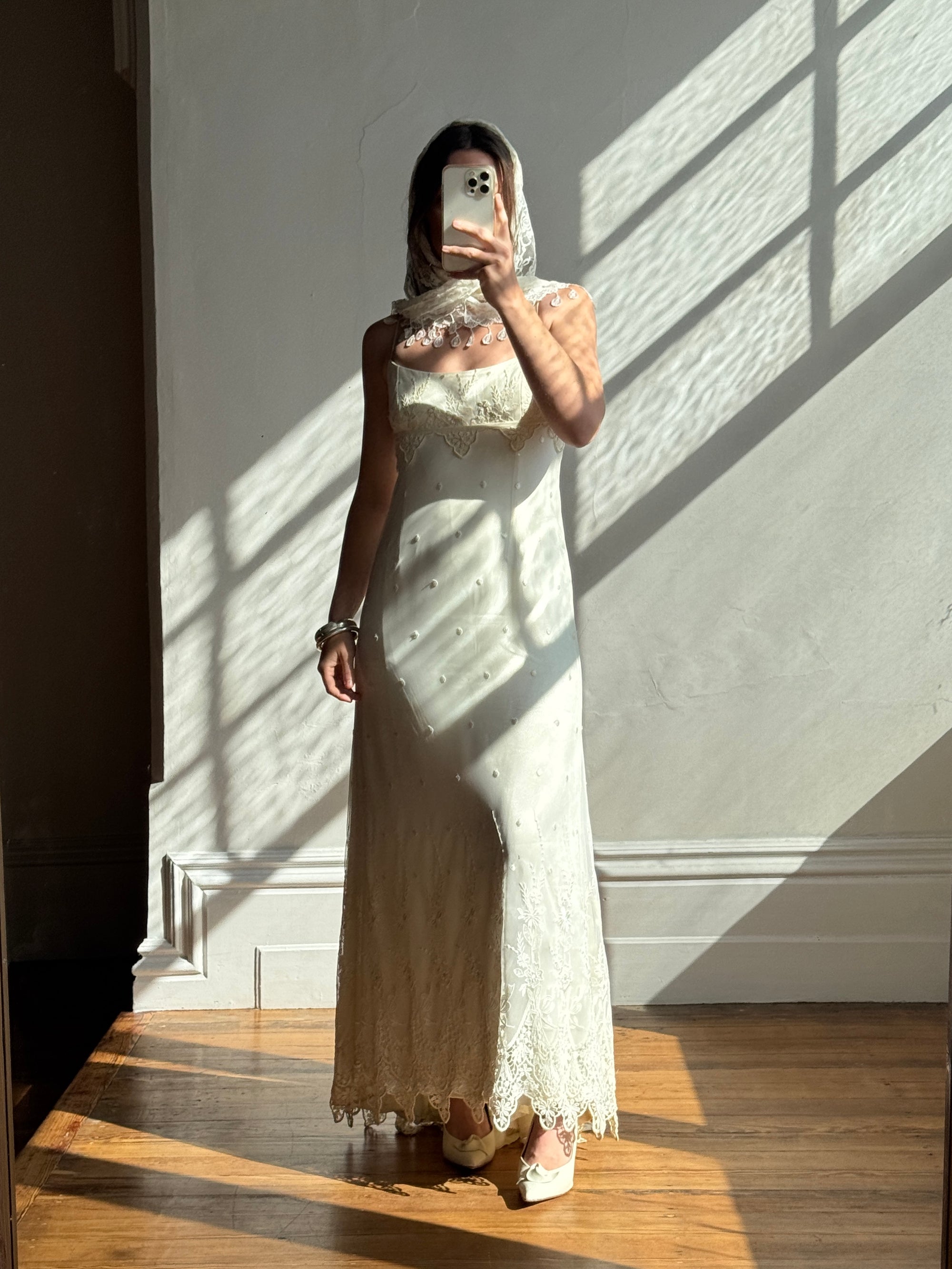 Vintage 90s Boho Lace Net Empire Wedding Dress