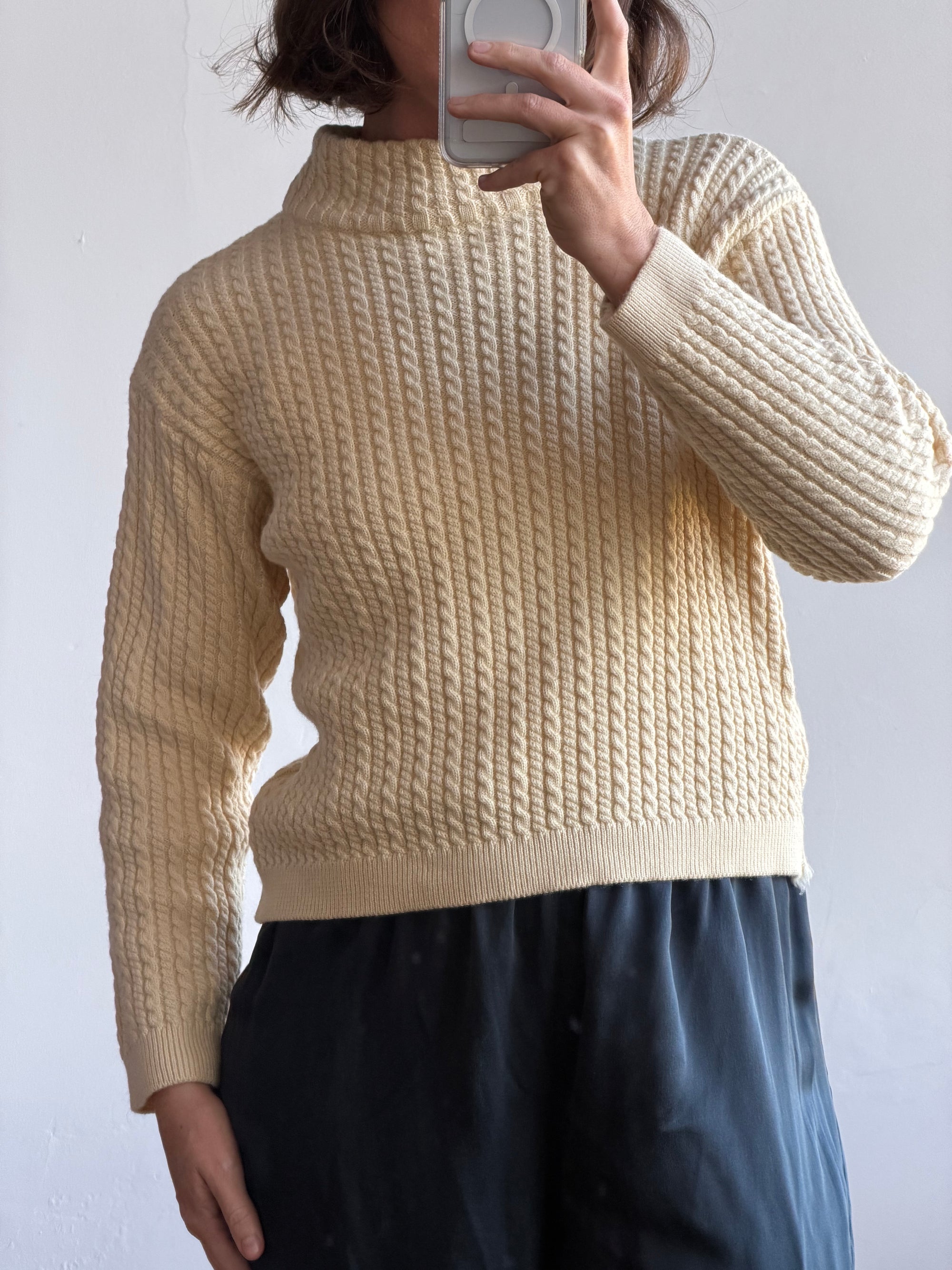 Vintage 90s Australian Pure Wool Cable Knit Jumper Creme