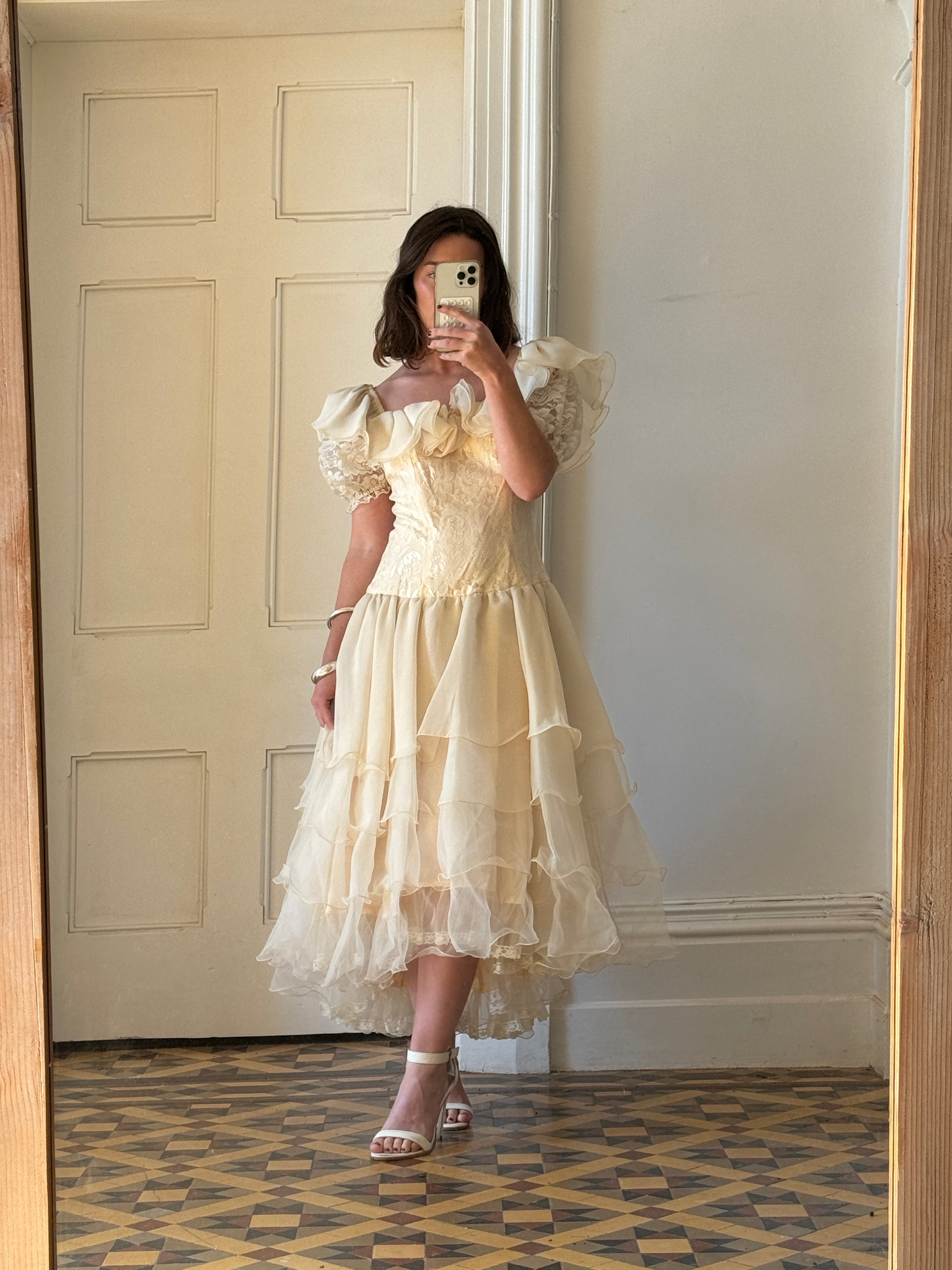 Vintage Drop Waist Frou Frou Wedding Dress Creme