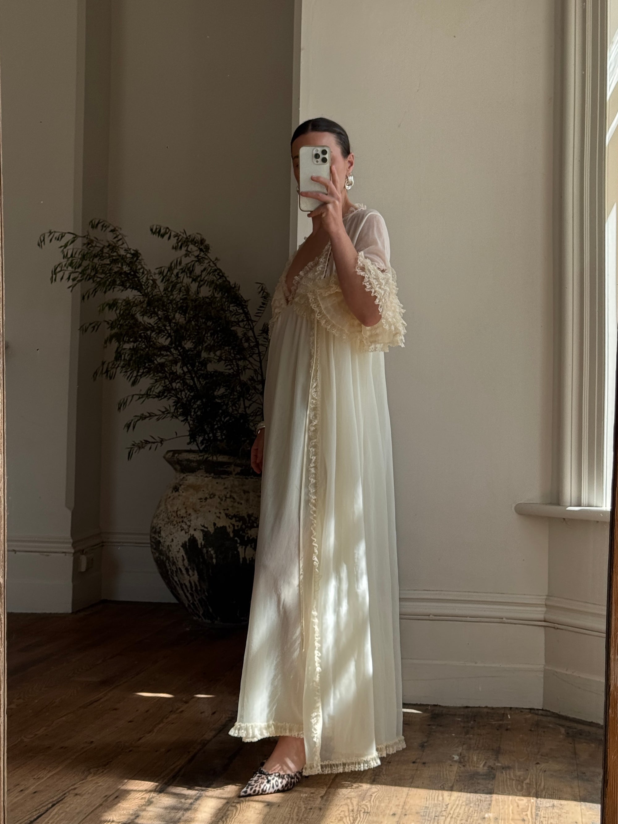 Vintage 70s Red Ribbon Peignoir and Slip Set Creme