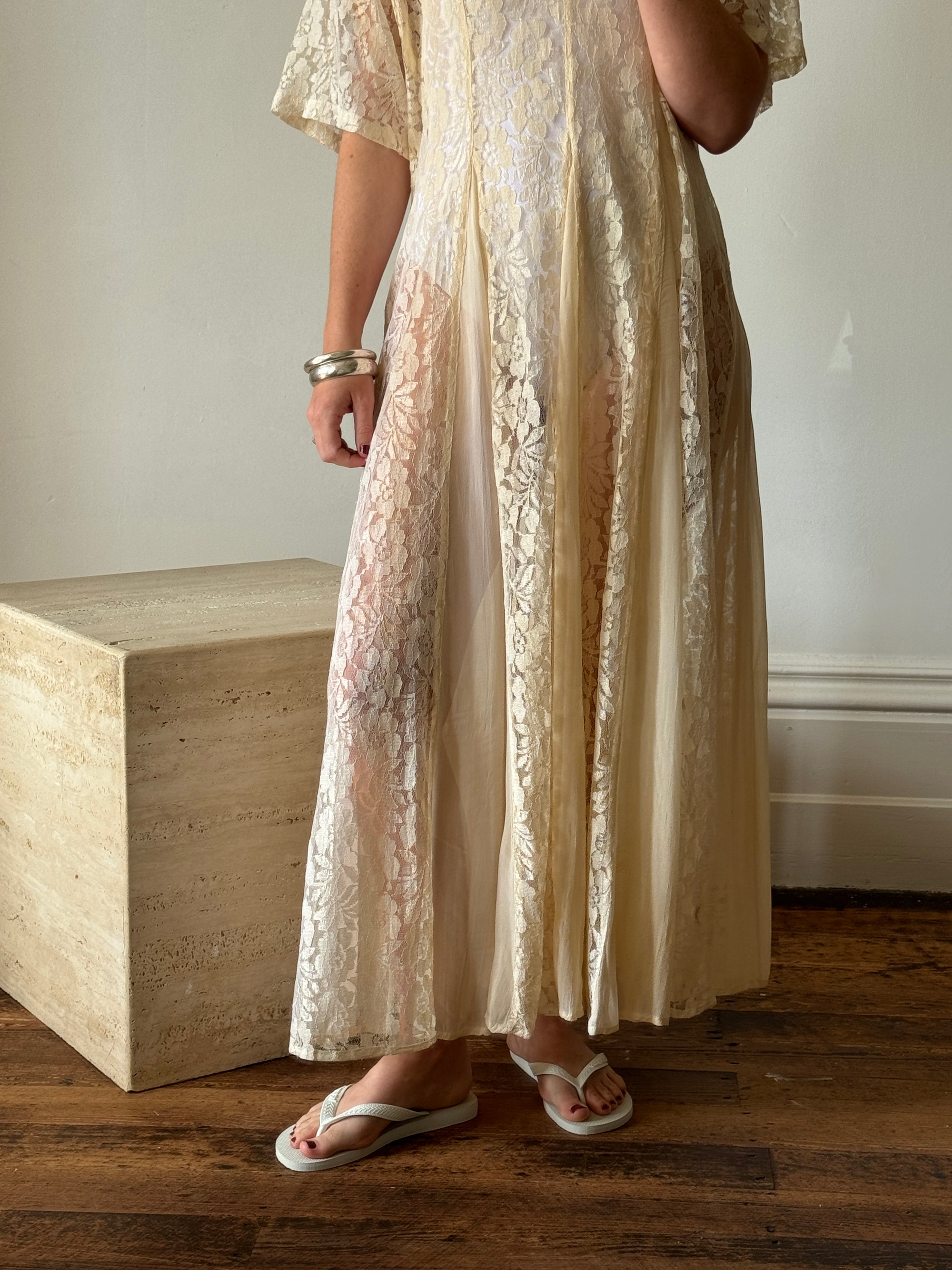 Vintage 80s Creme Pleated Lace Tee Dress