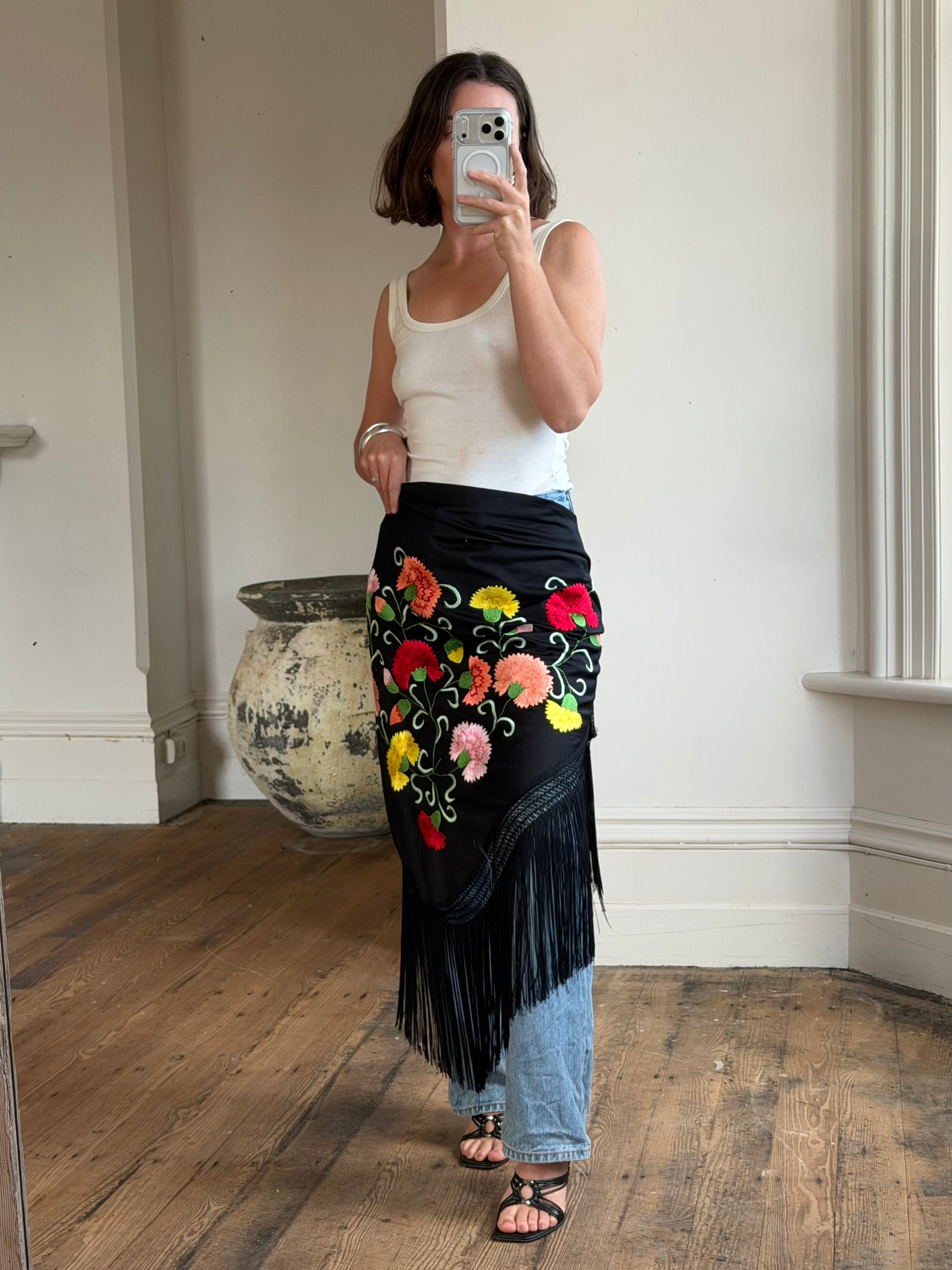 Vintage Embroidered Large Spanish Flamenco Scarf Noir