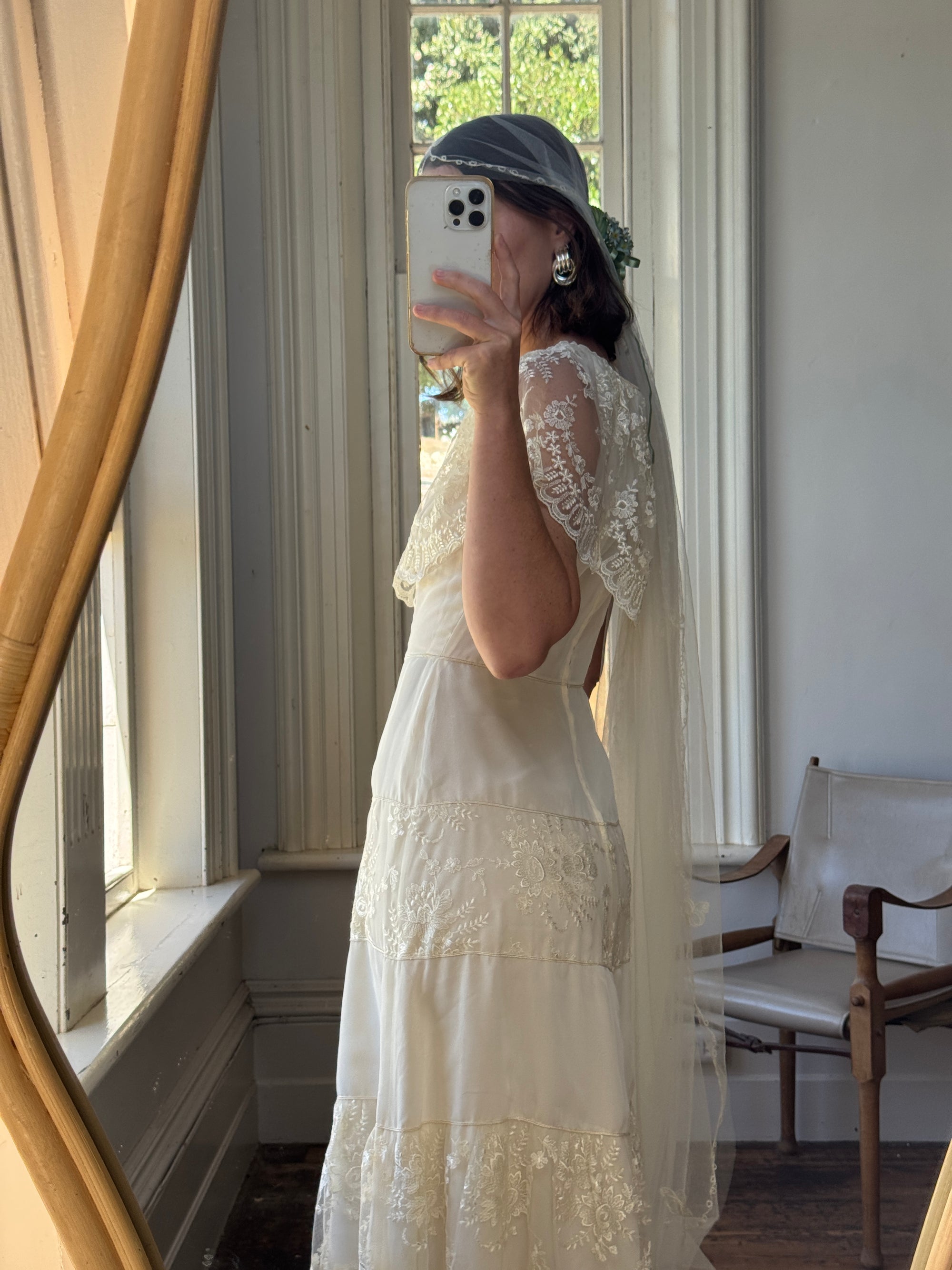 Vintage 70s Creme Tiered Lace Wedding Dress with Pleats