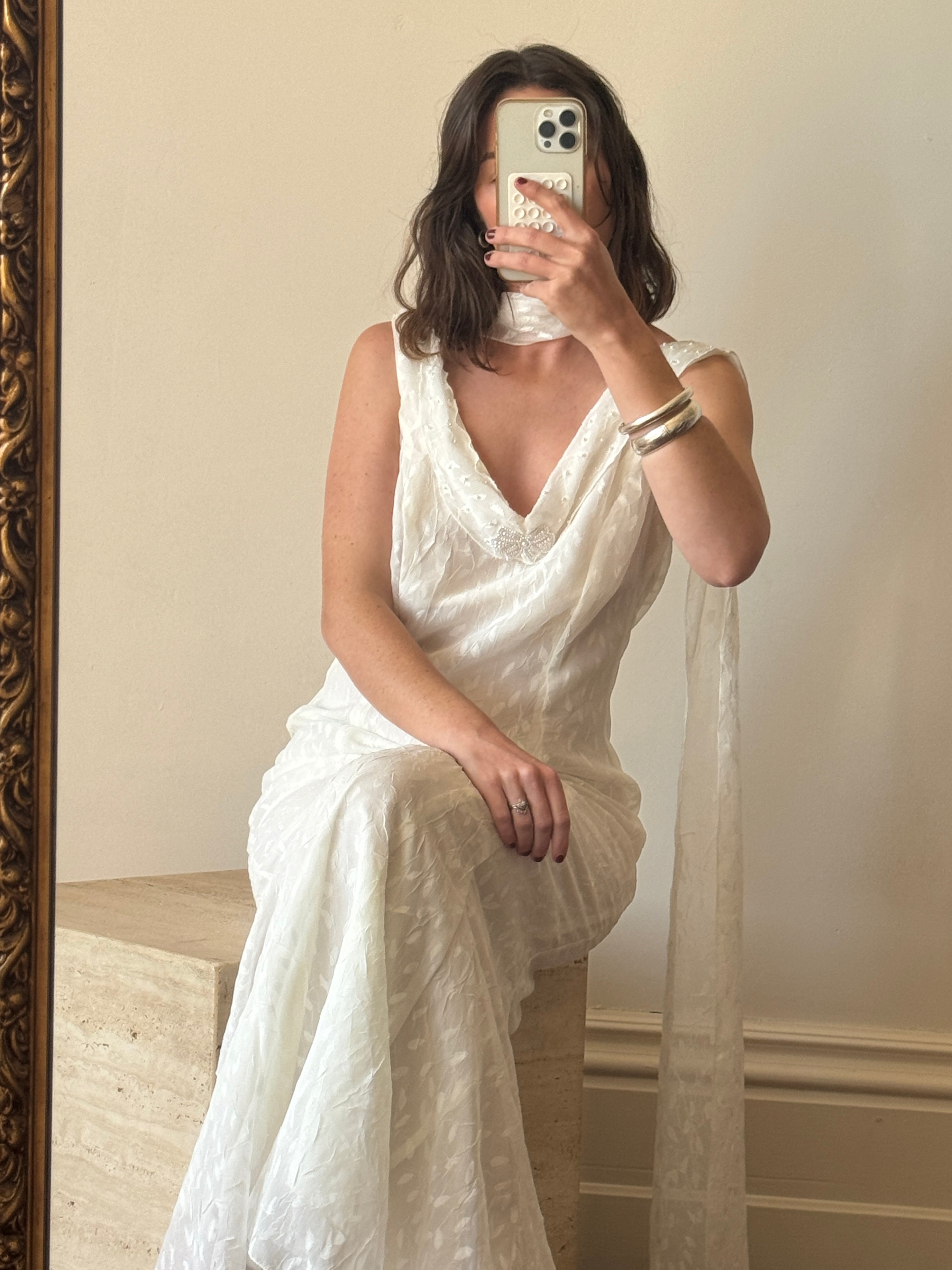 Vintage V Neck Sheer Vine Wedding Dress
