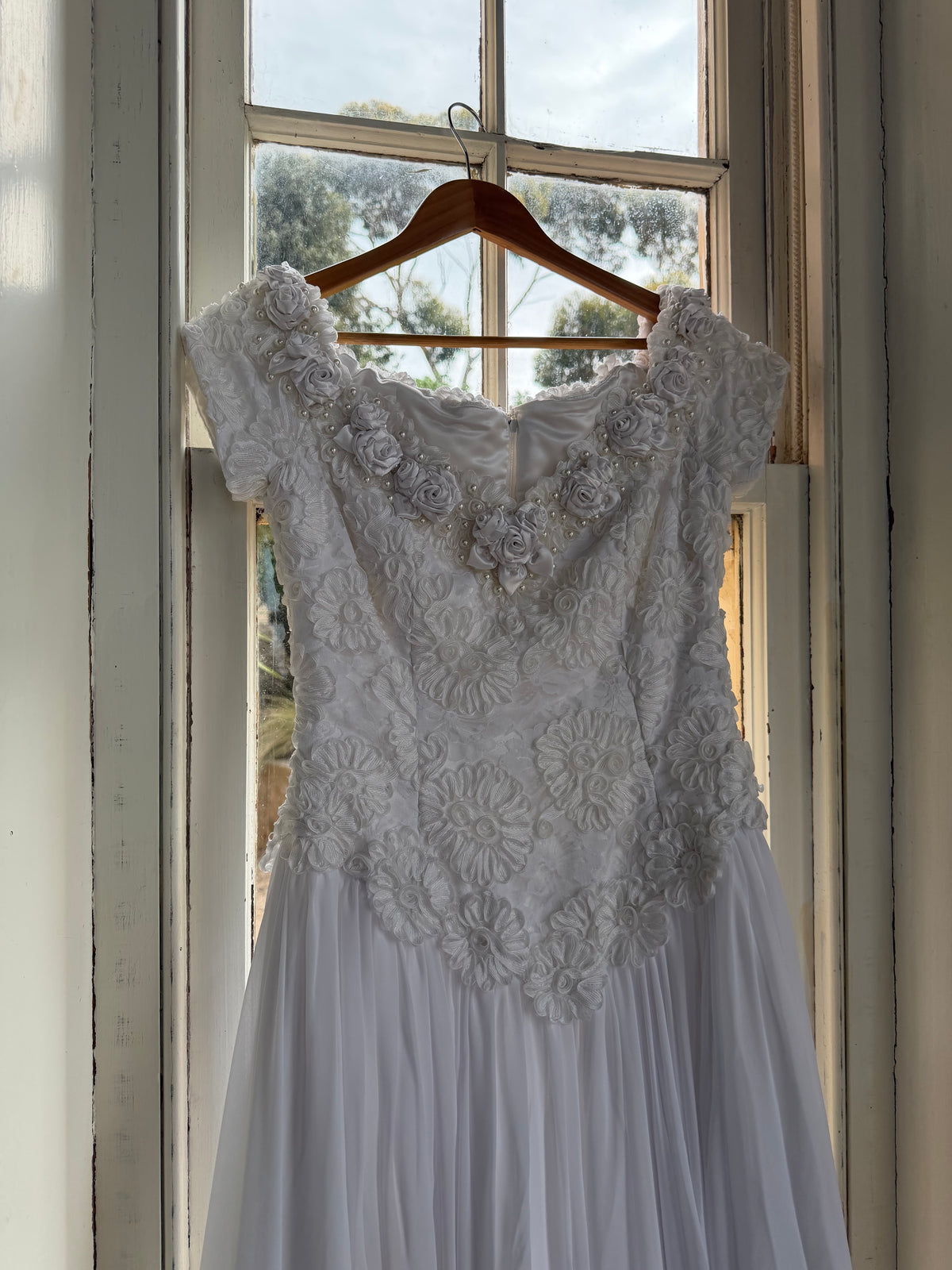 Vintage 80s 3D Floral Off Shoulder Bridal Gown and Veil