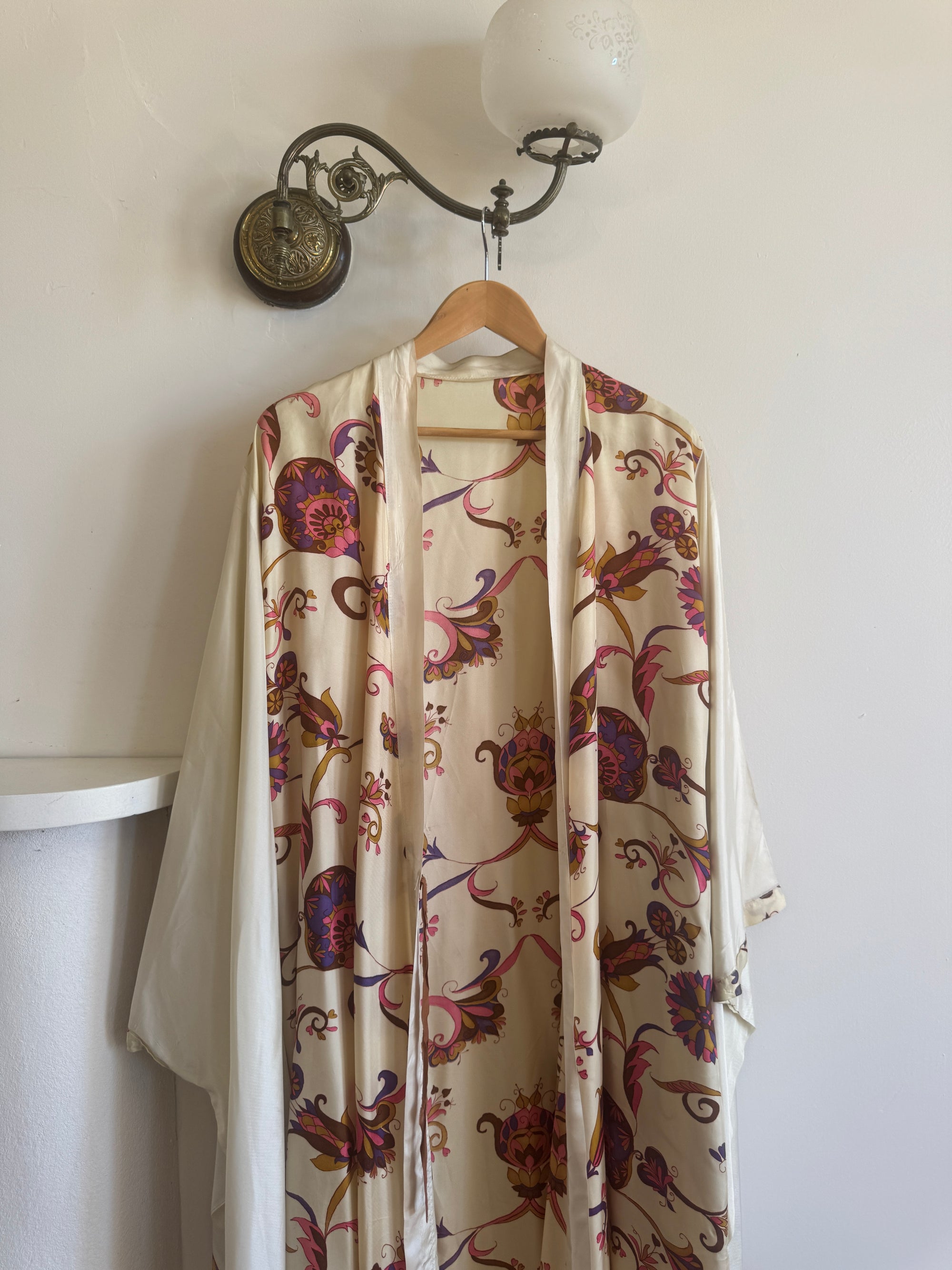 Vintage 70s Cream Oriental Floral Robe