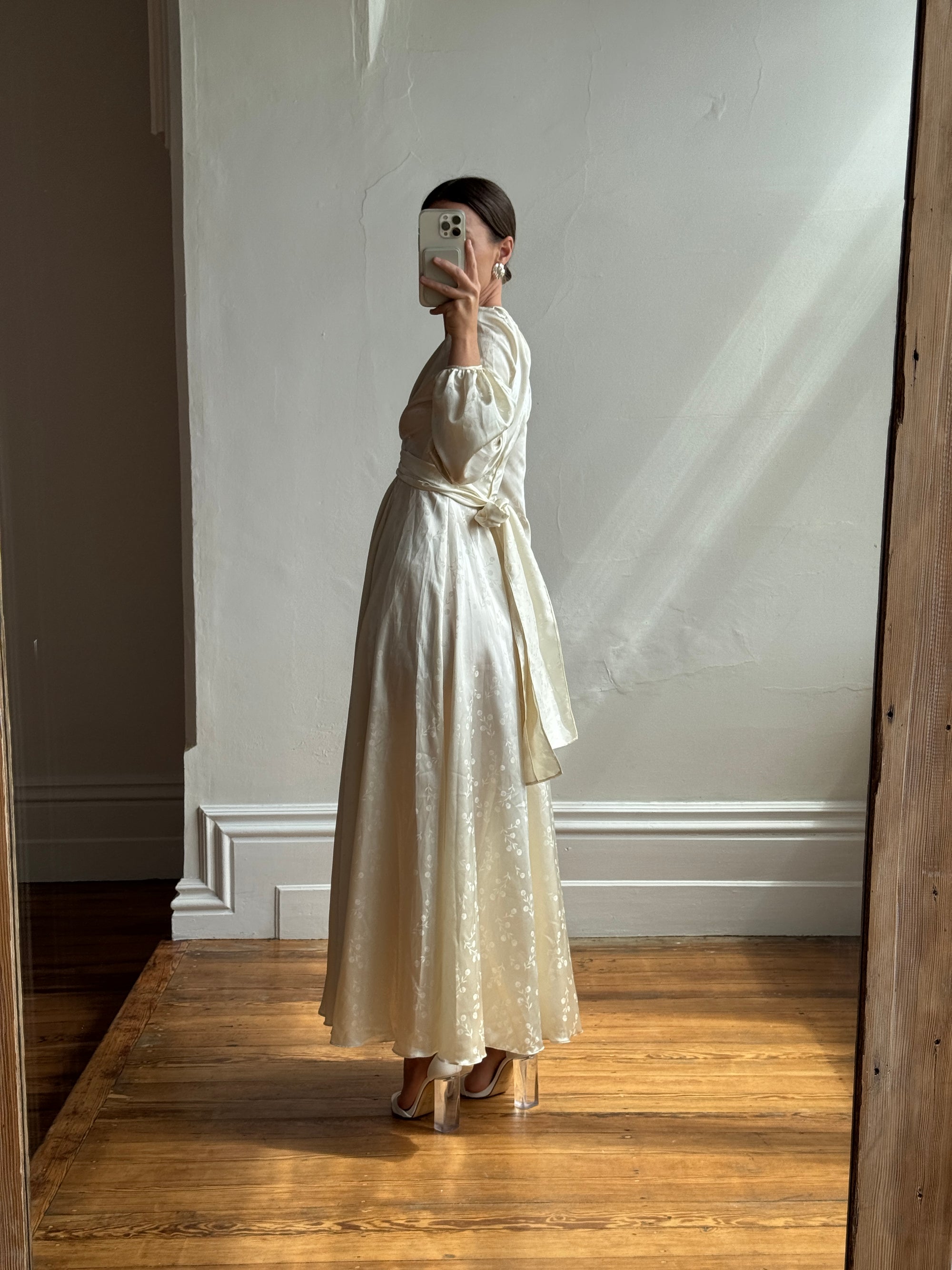 Vintage 70s Floral Satin Jacquard Wedding Dress Creme