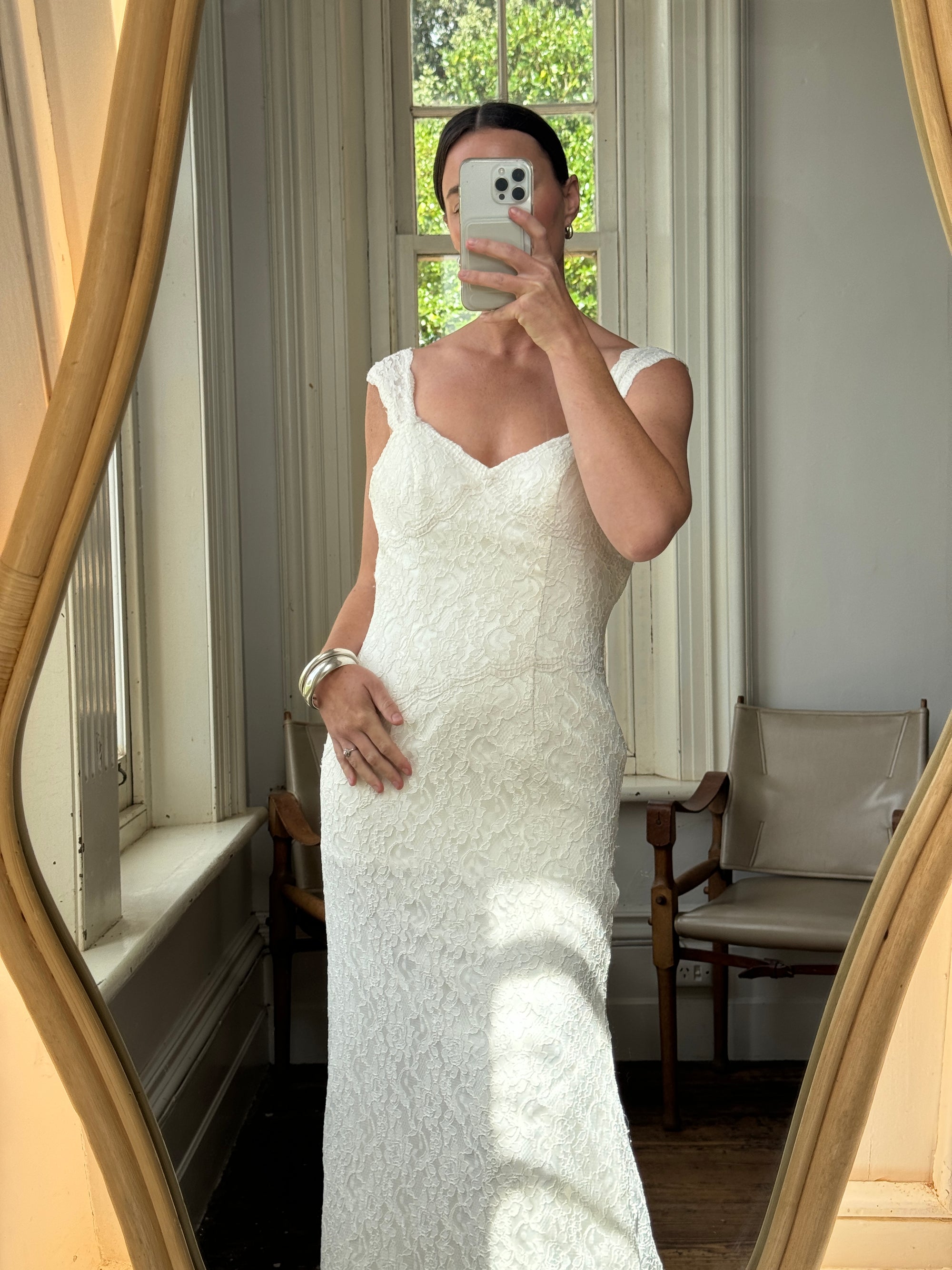 Vintage Y2K Fishtail Lace Wedding Gown