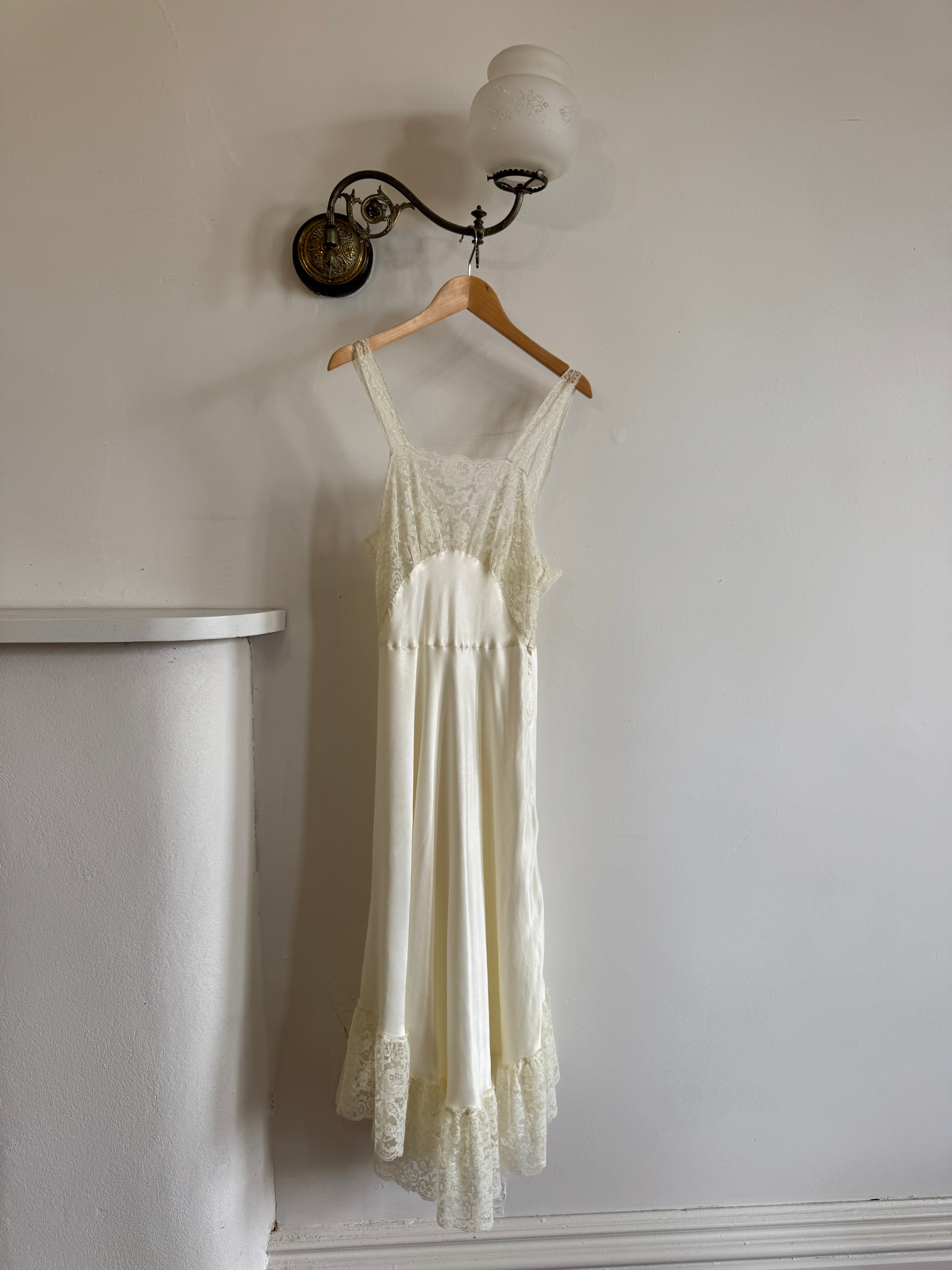 Vintage 40s Bias Cut Satin Bridal Slip Ivory