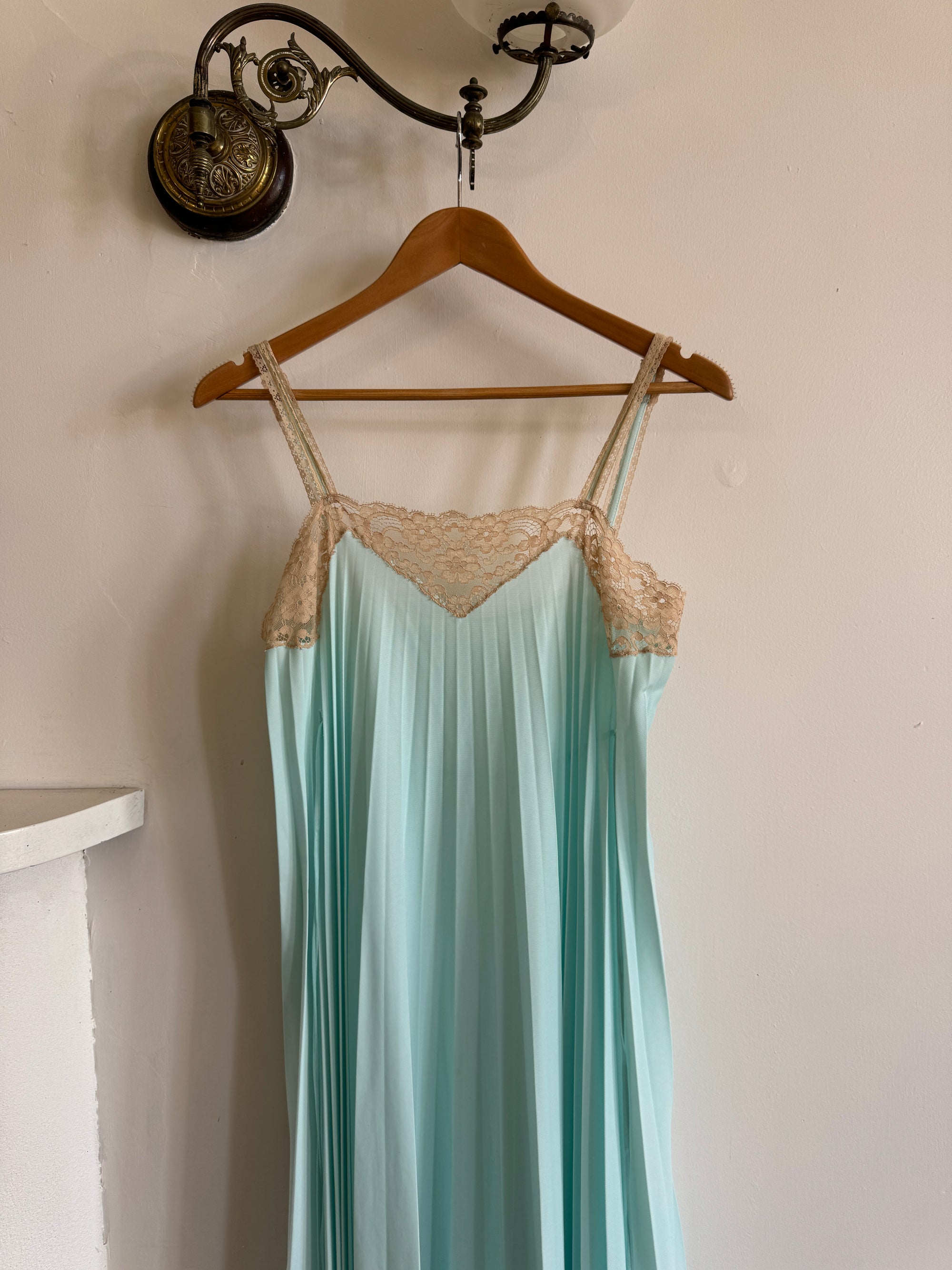 Vintage 50s Aqua Pleated Negligee Slip Cream Lace