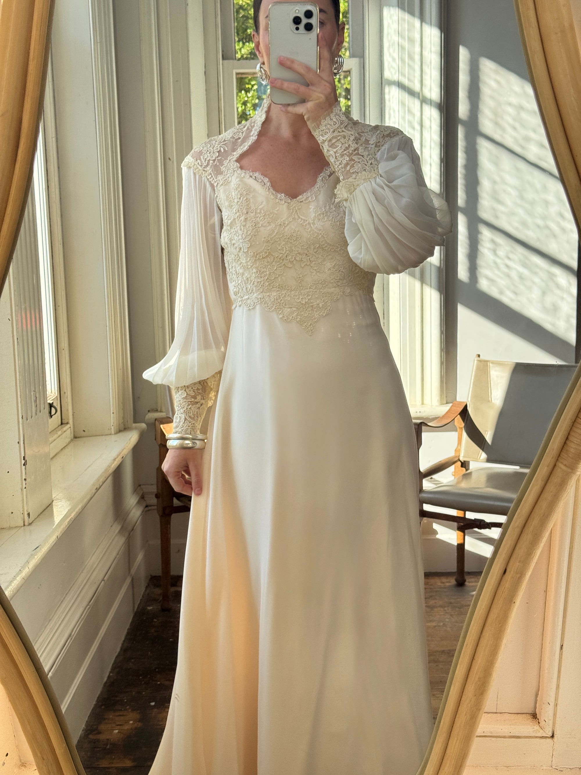 Vintage 70s Pleated Sleeve Lace Wedding Gown With Train Creme