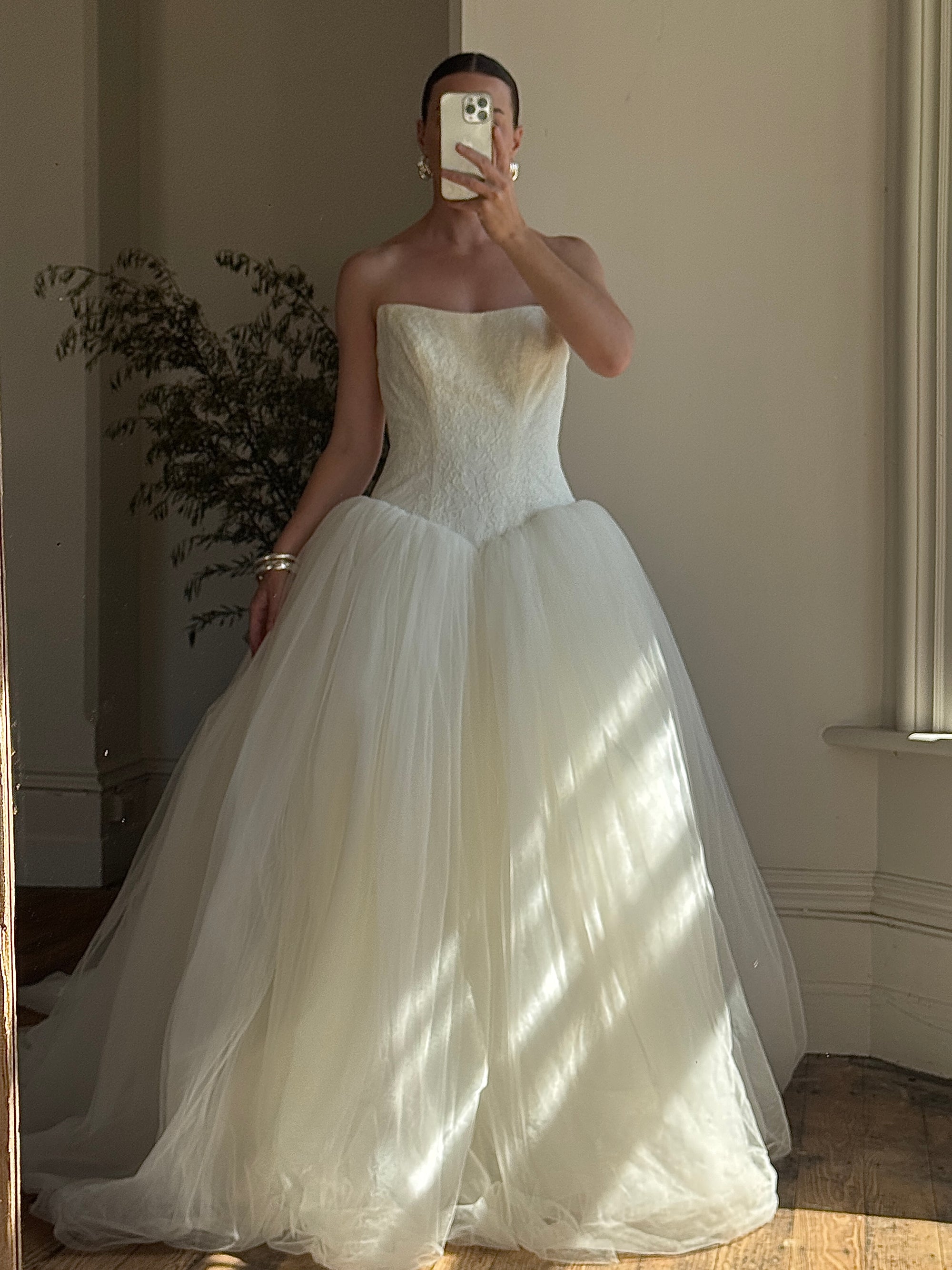 Vintage Y2K Vera Wang Princess Tulle Strapless Wedding Gown