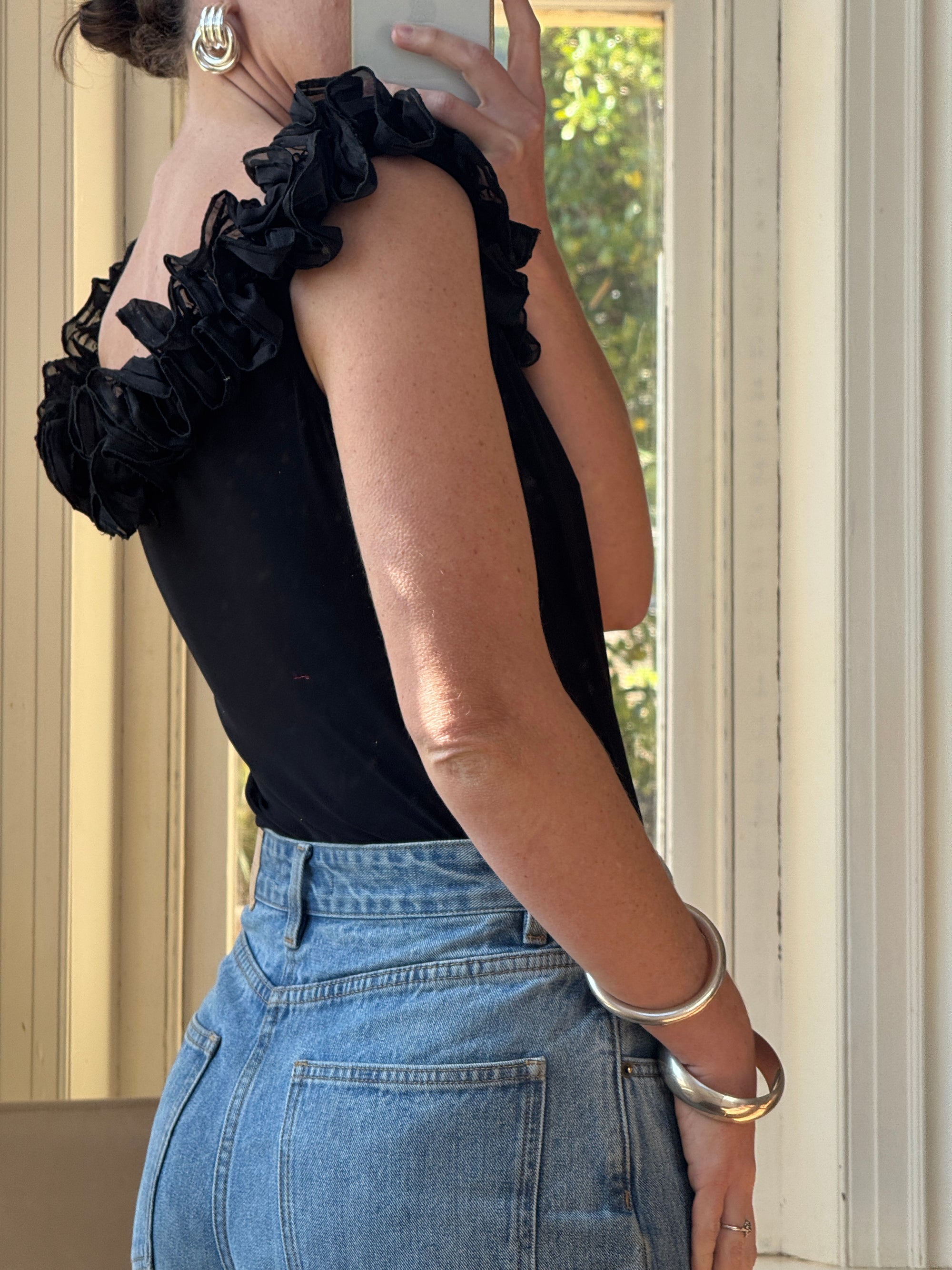Vintage 90s Jersey Ruffle Off the Shoulder Top Noir