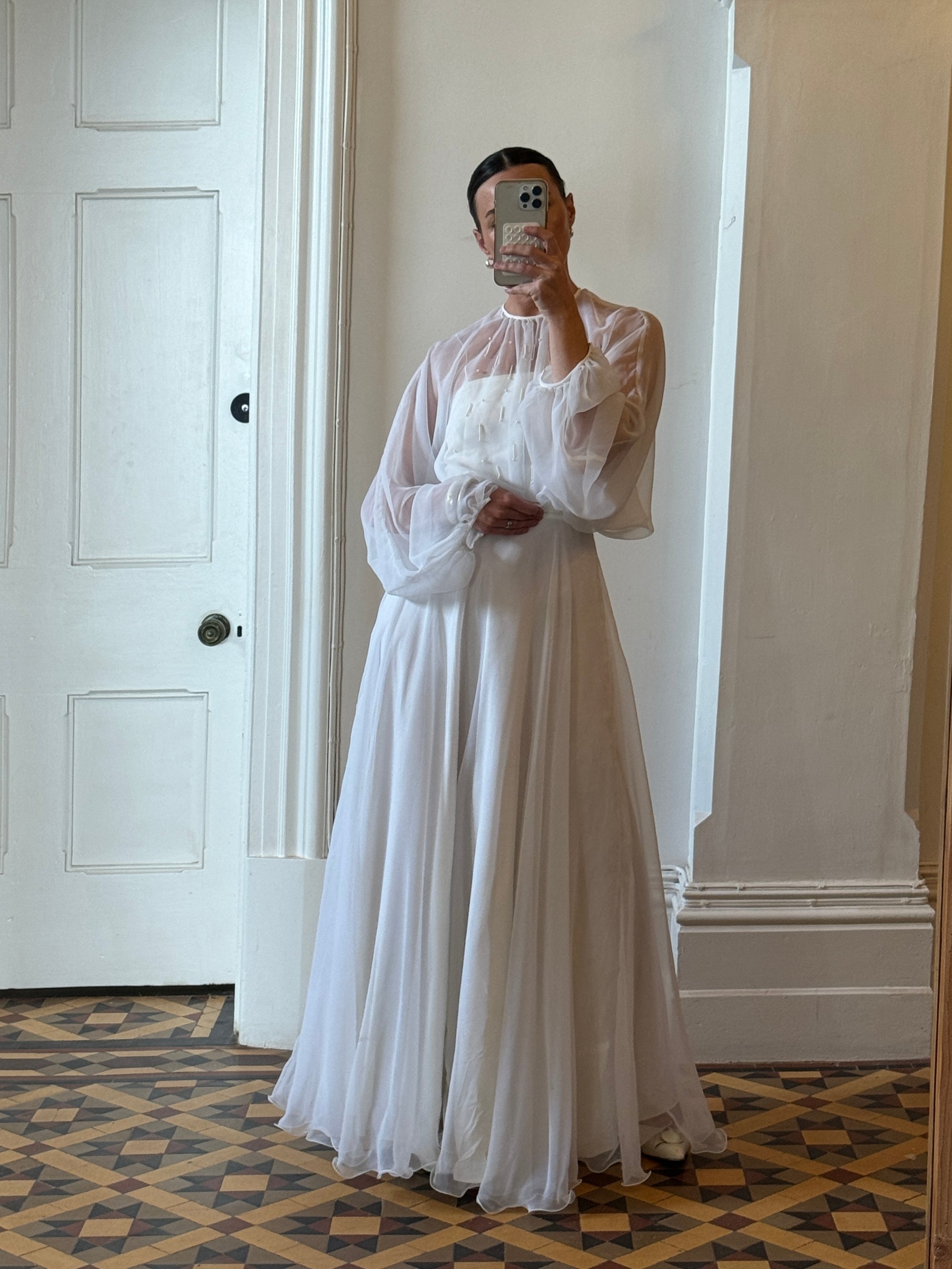 Vintage 70s Australian Made Billow Sleeve Wedding Dress