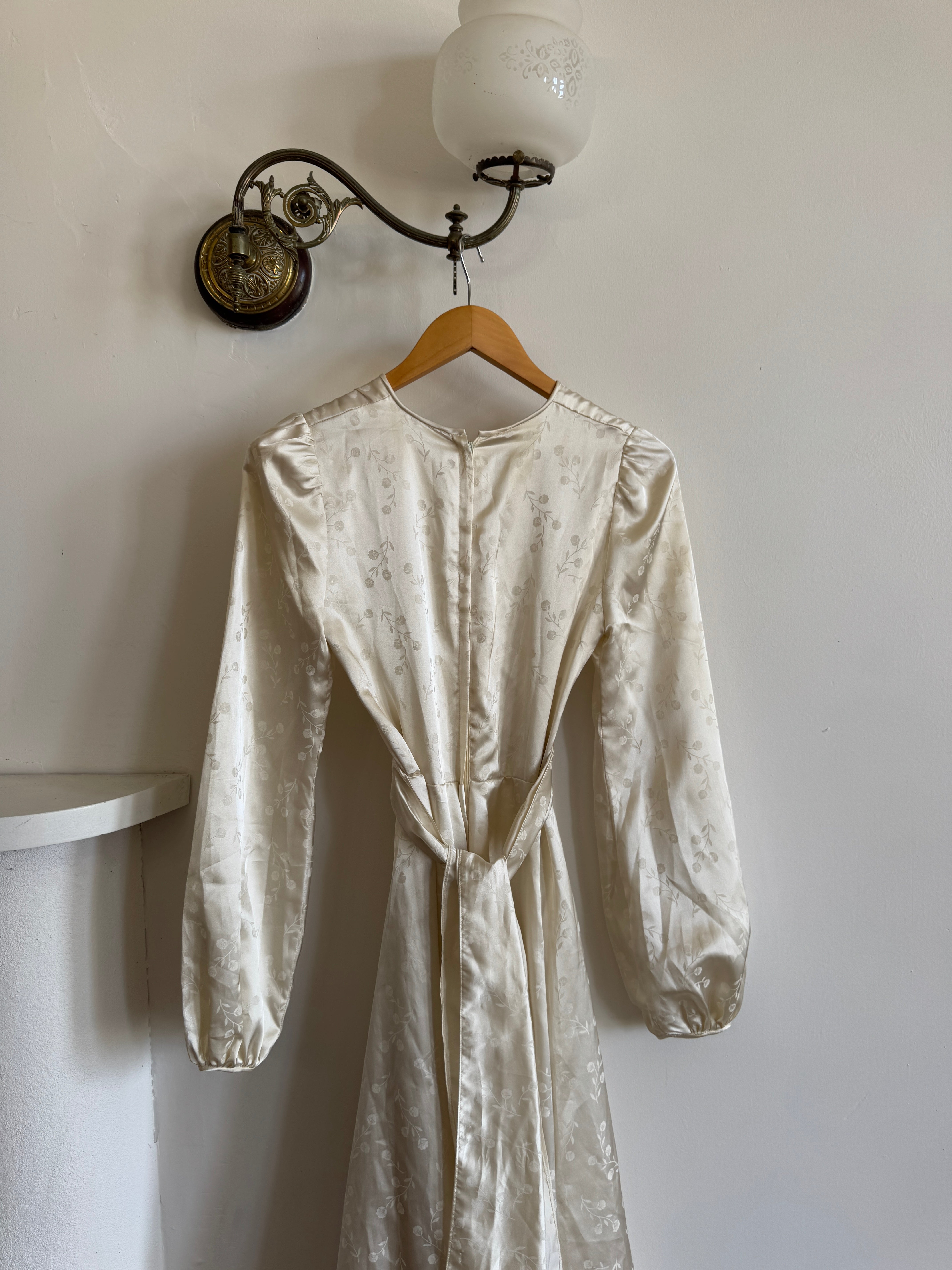 Vintage 70s Floral Satin Jacquard Wedding Dress Creme