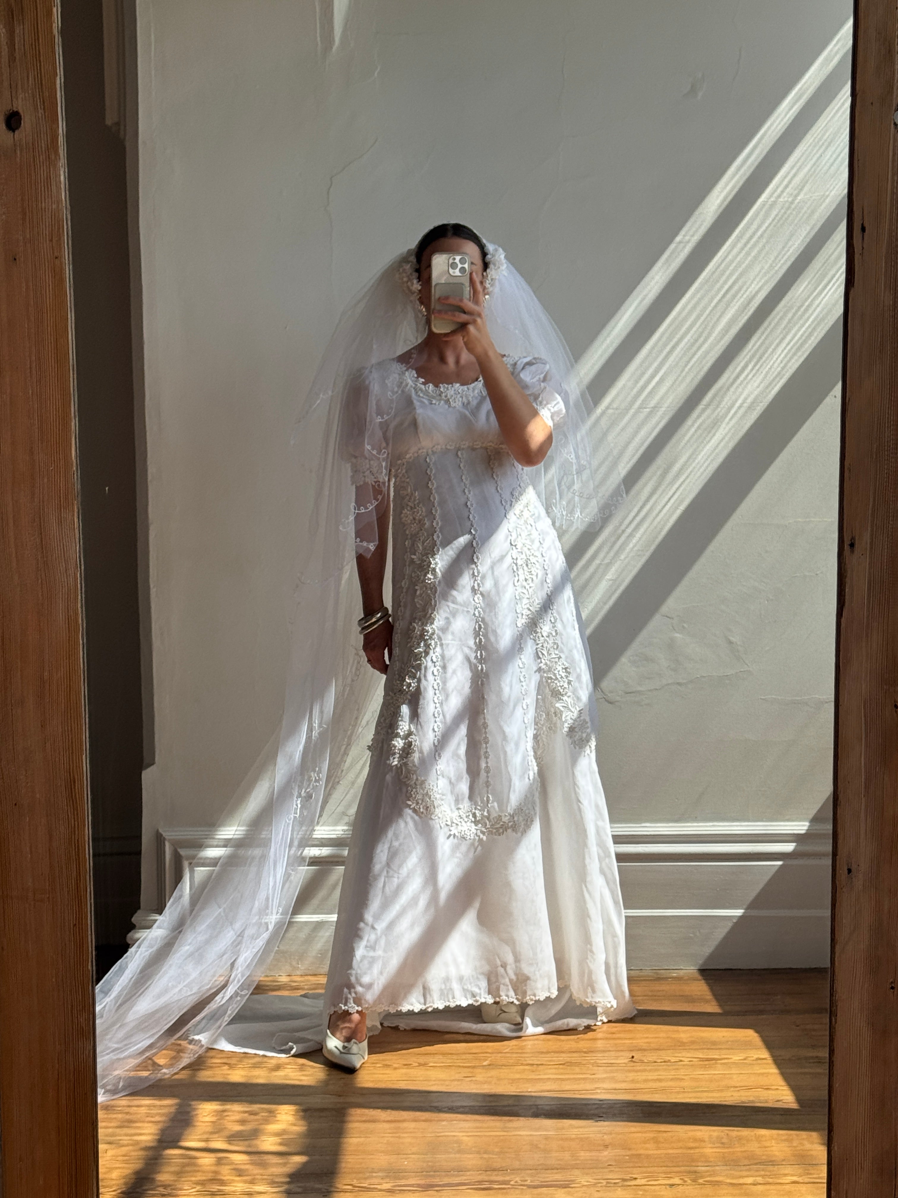 Vintage Cage Ribbon Headpiece with 3m Long Tulle Veil