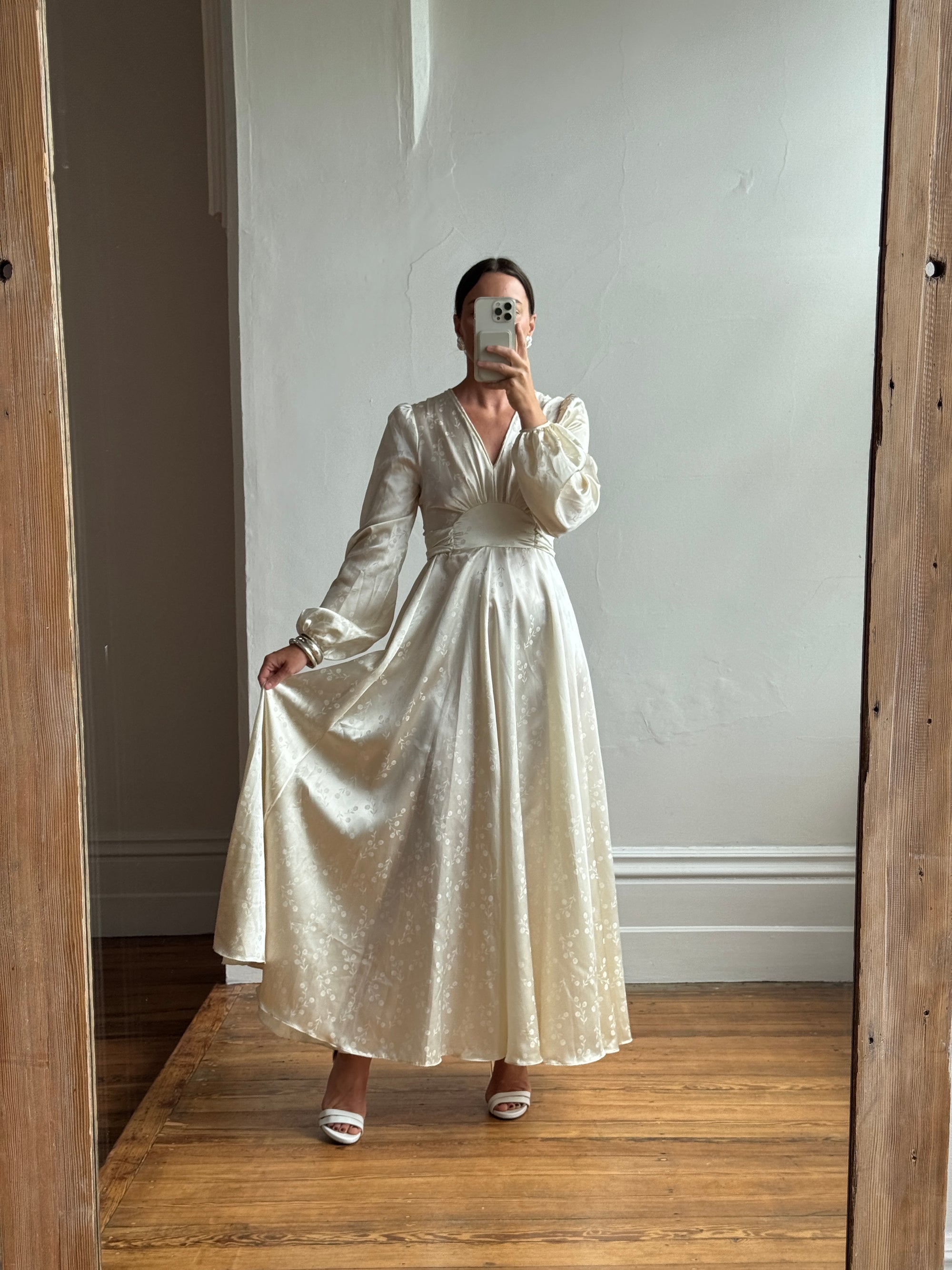 Vintage 70s Floral Satin Jacquard Wedding Dress Creme