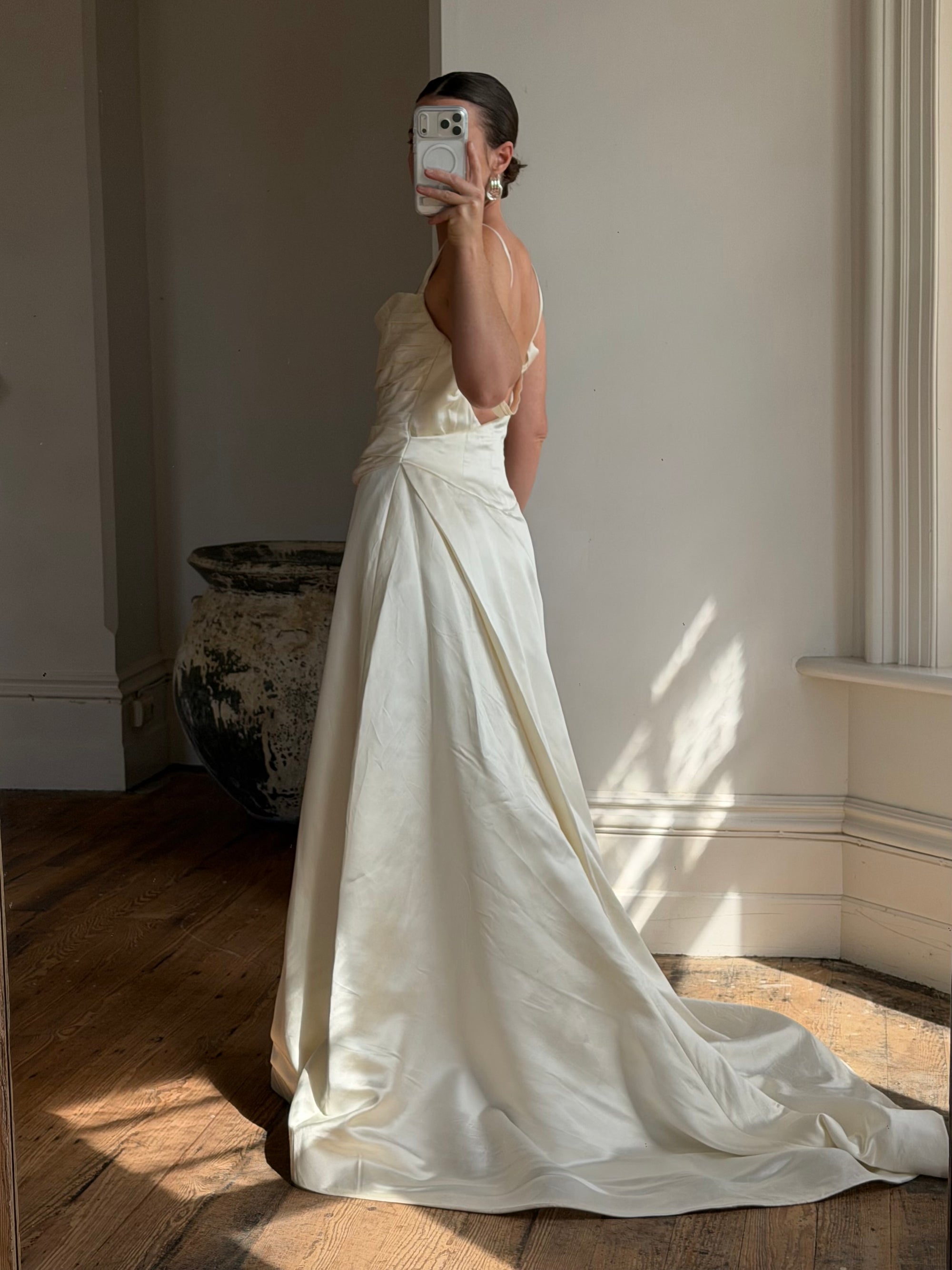 Vintage Y2K Vera Wang Silk Pleated Wedding Gown