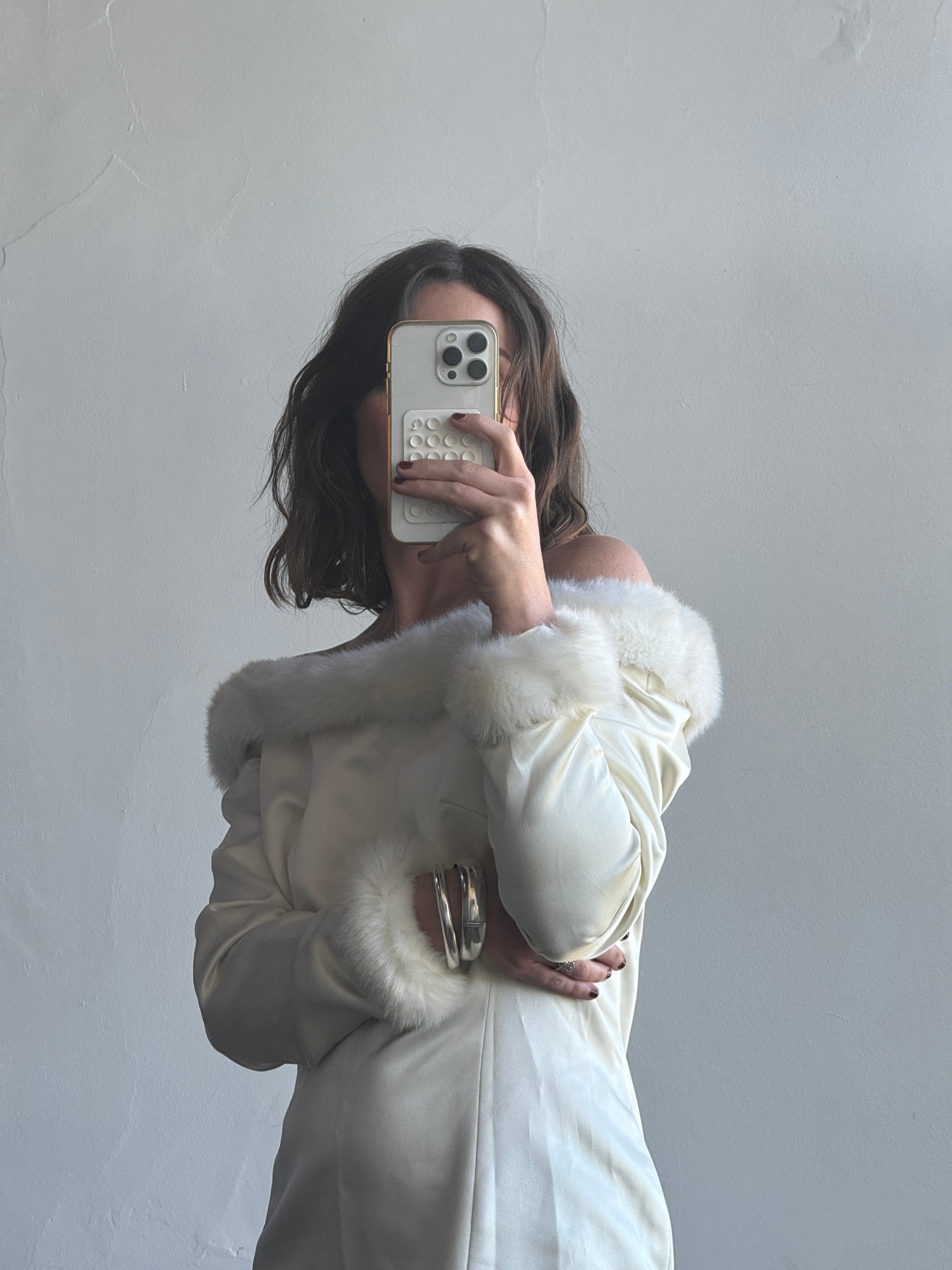 Vintage Fur Trim Long Sleeved Satin Wedding Dress