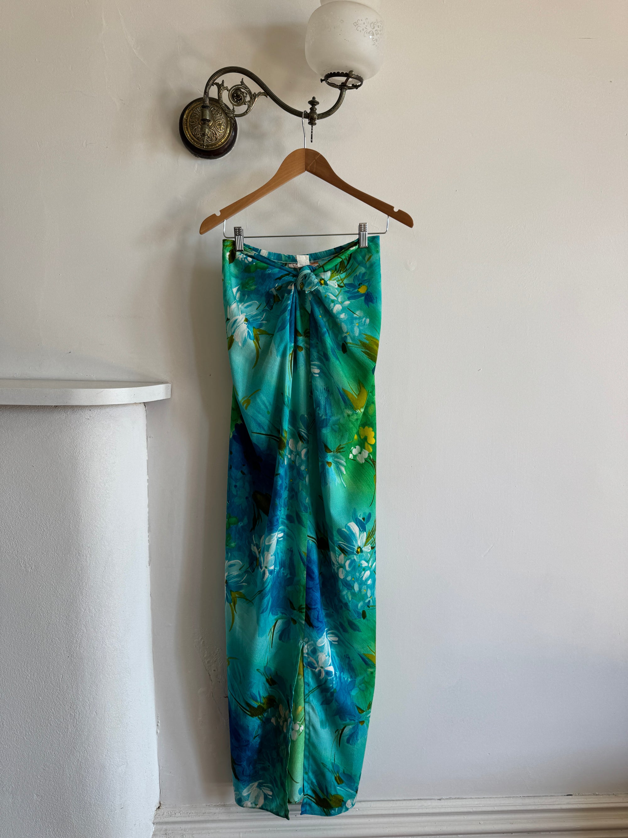 Vintage 70s Hawaiian Sarong Dress Watercolour Floral