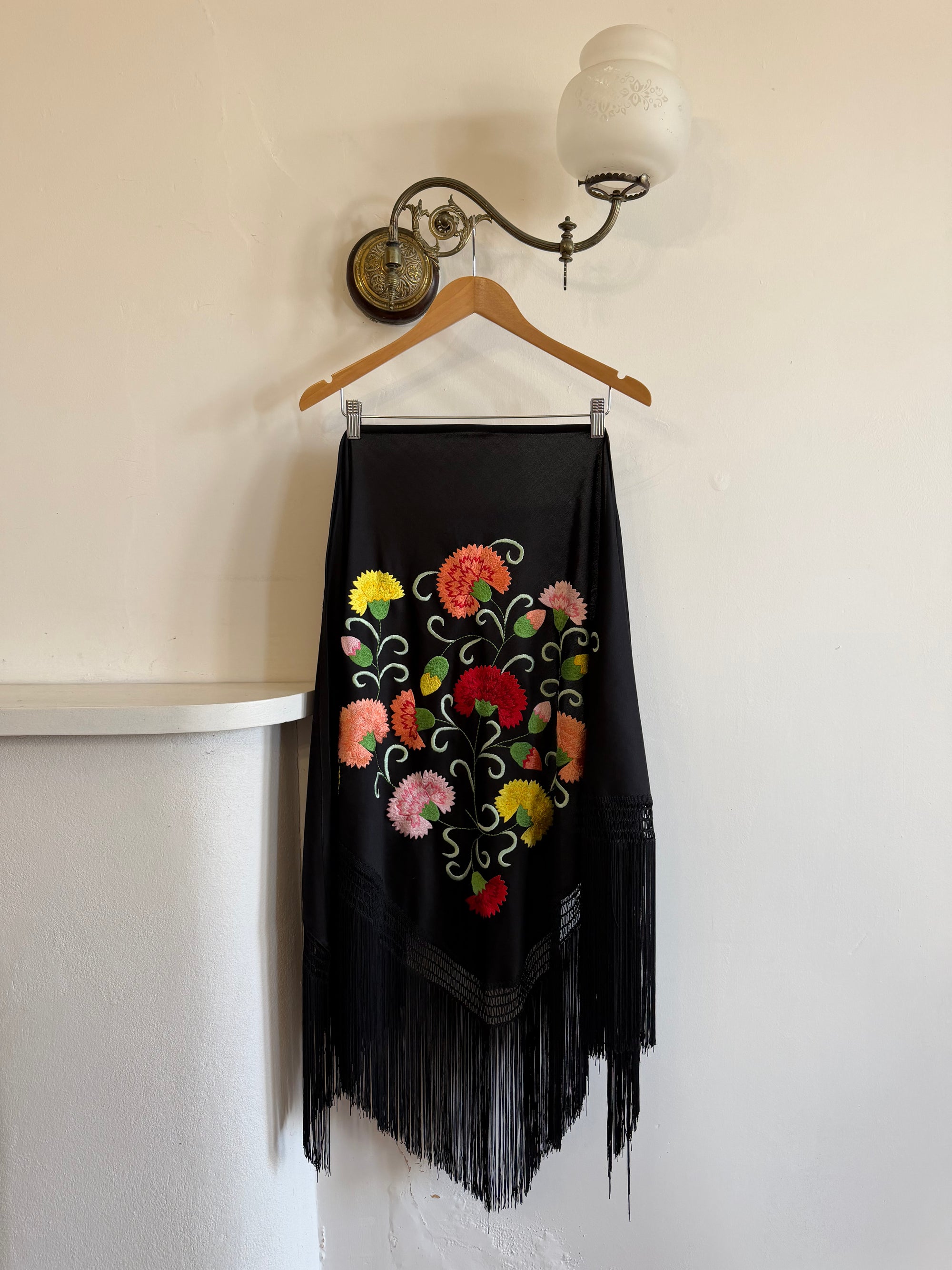 Vintage Embroidered Large Spanish Flamenco Scarf Noir