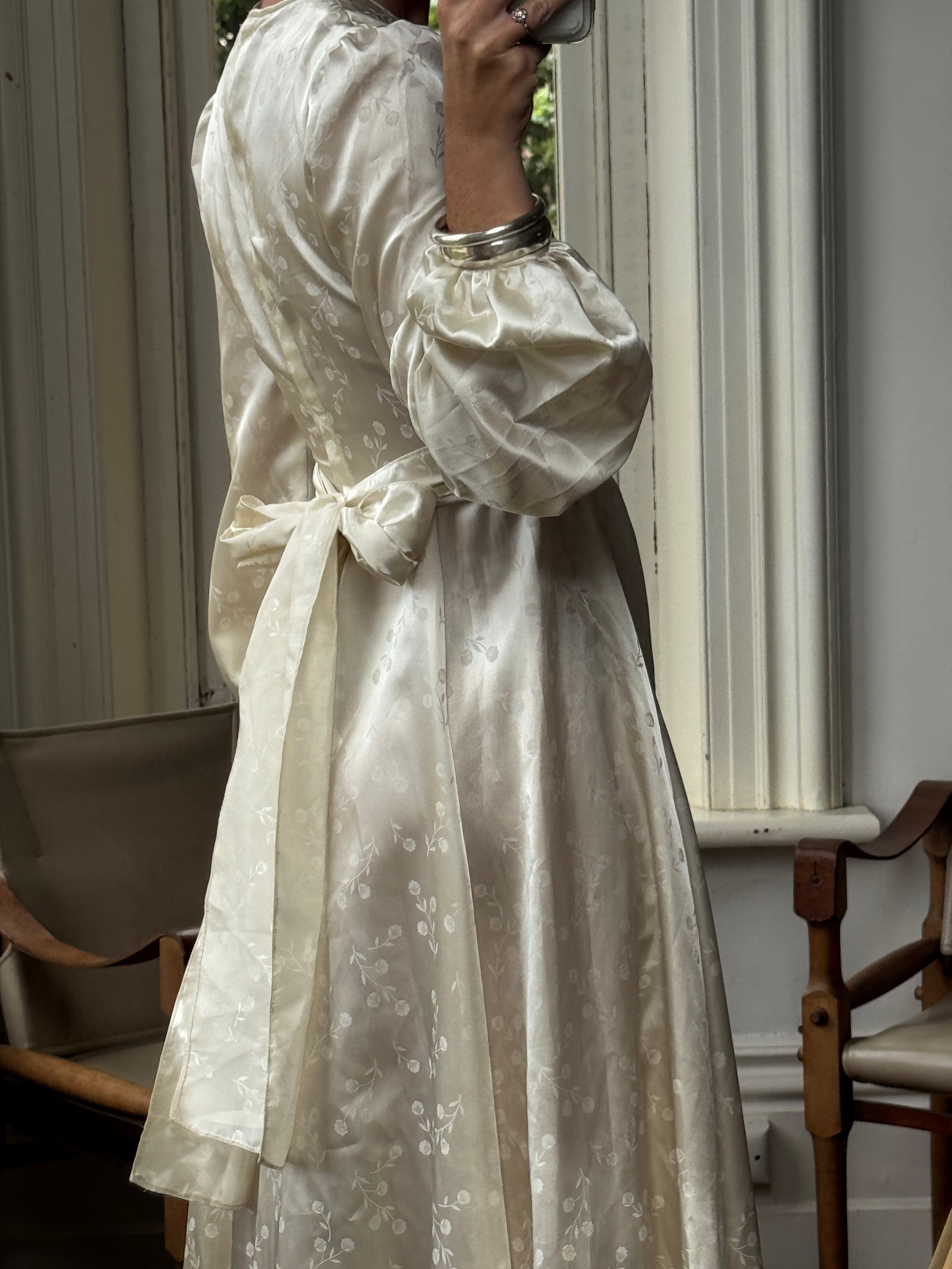 Vintage 70s Floral Satin Jacquard Wedding Dress Creme
