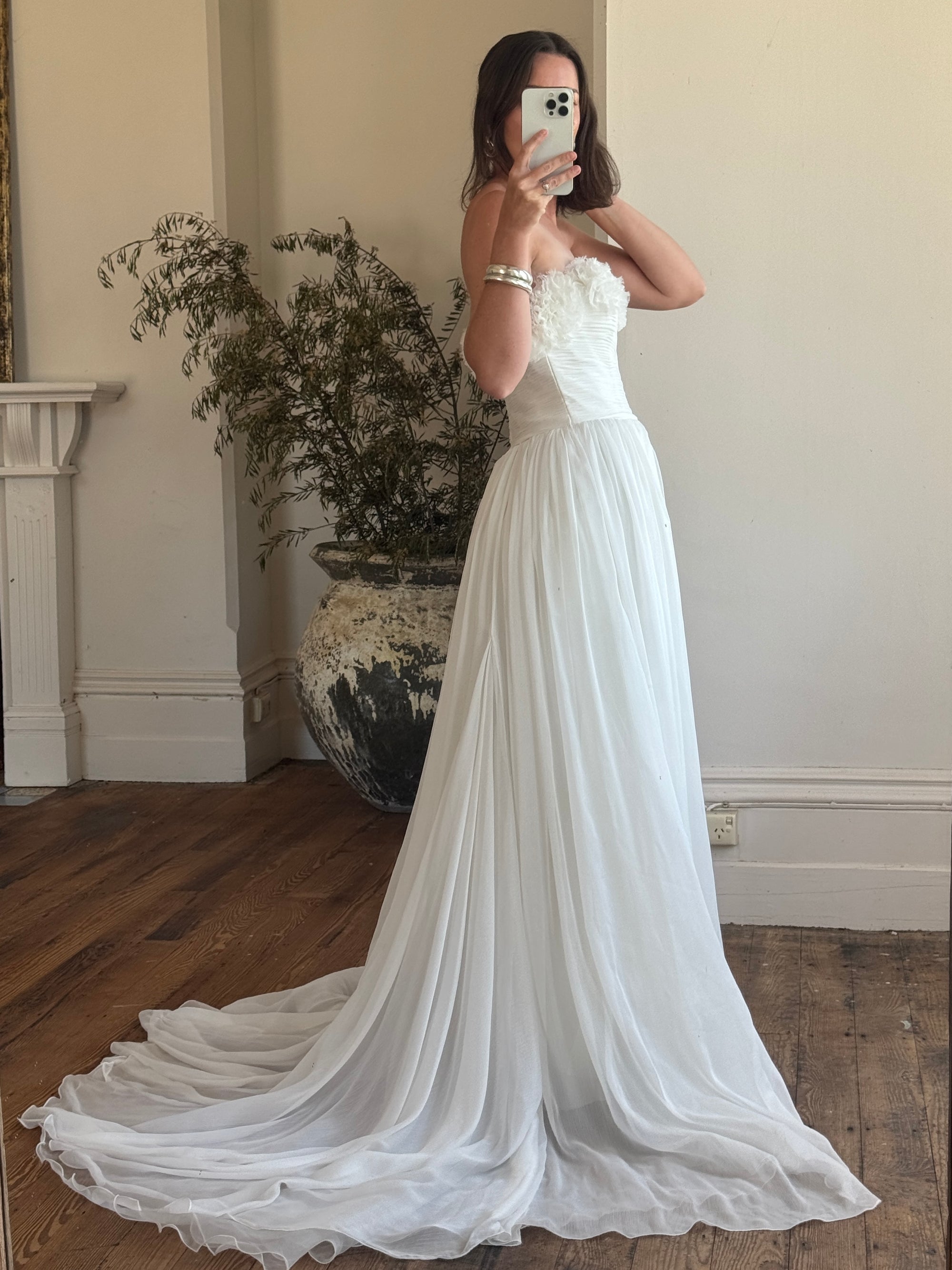 Vintage Y2K Cupcake Strapless Chiffon Wedding Gown