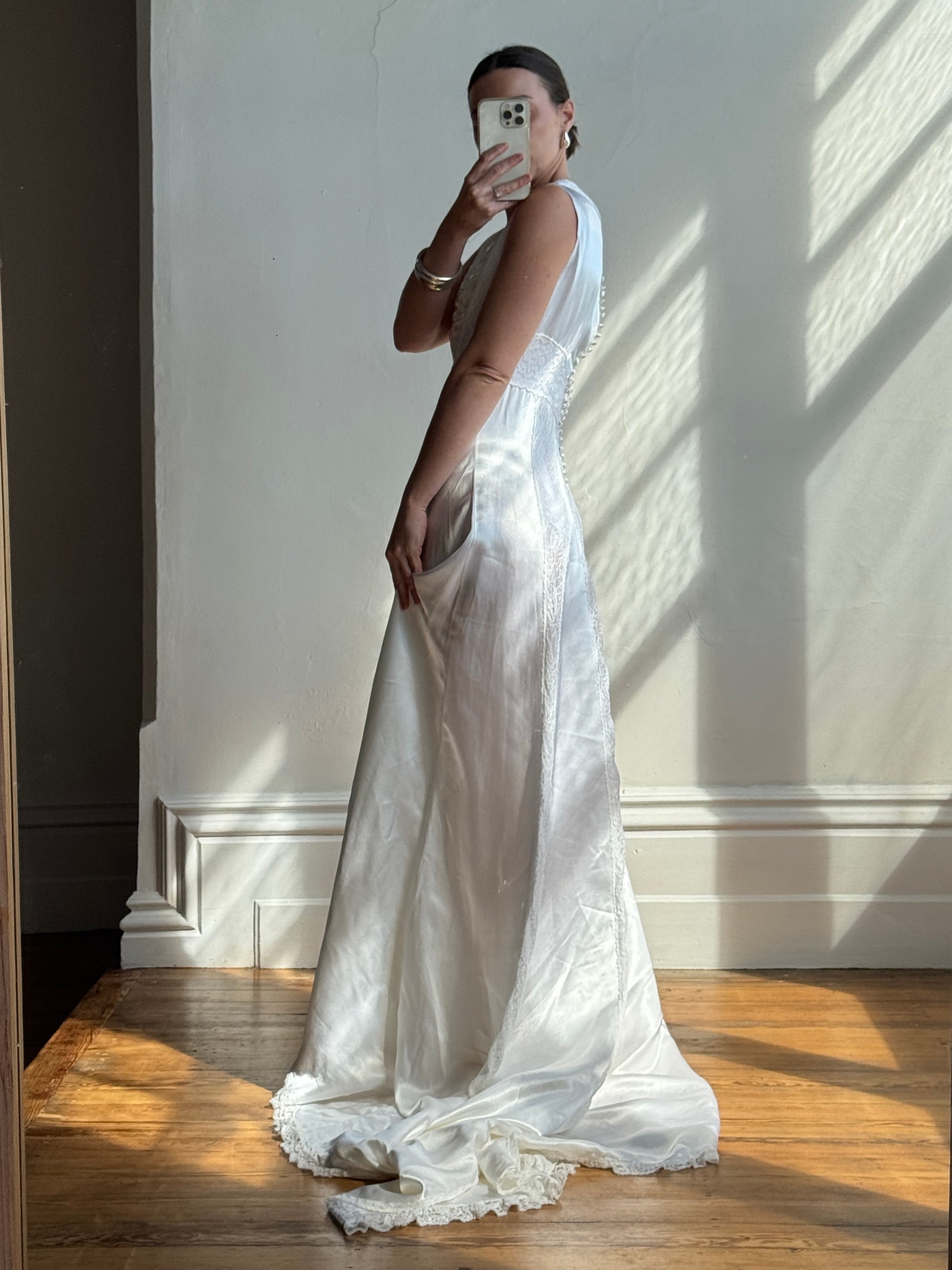 Vintage 40s Liquid Satin Sleeveless Lace Wedding Gown