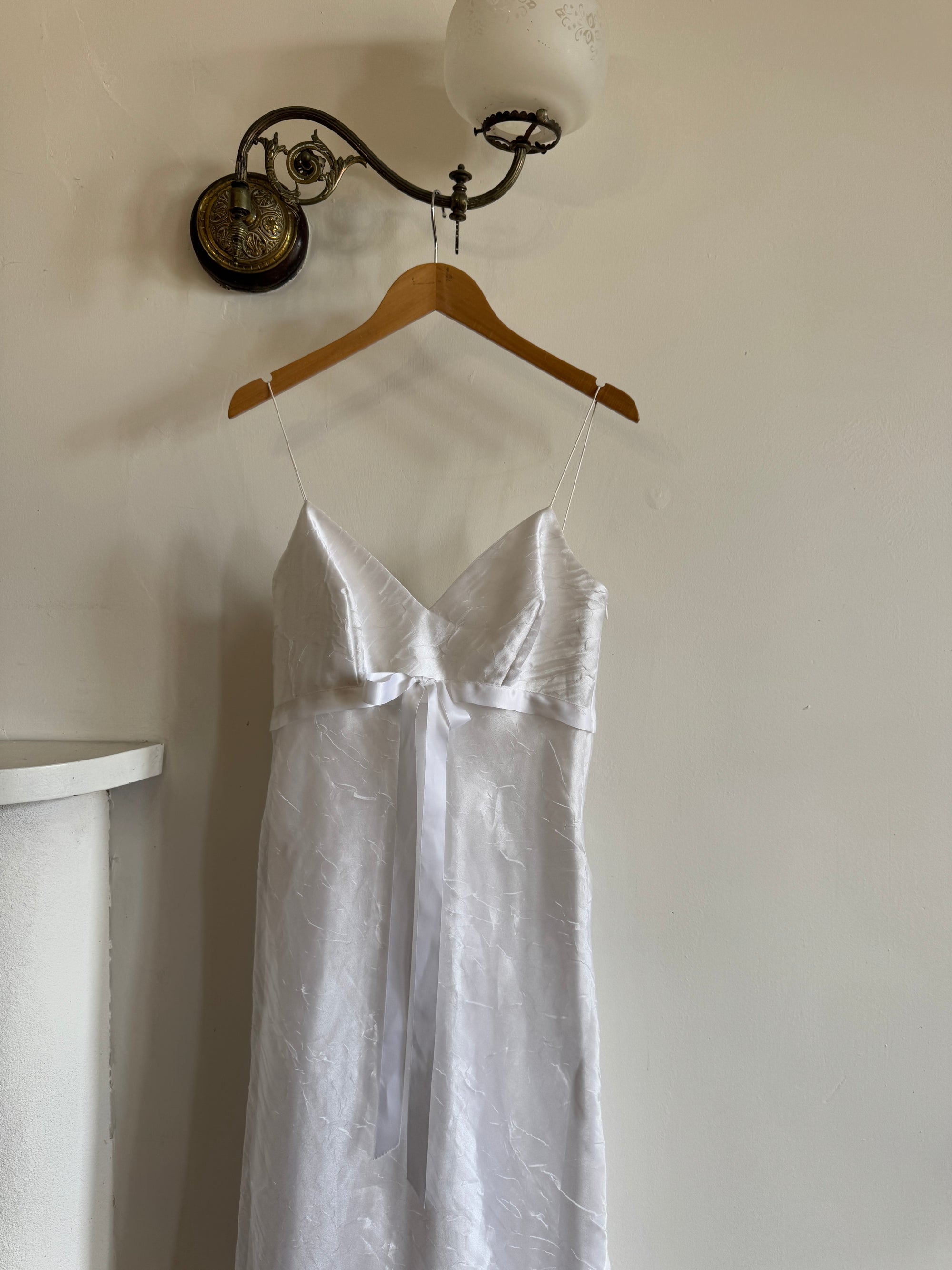 Vintage 90s Crinkle Organza Slip Wedding Dress with Bow White