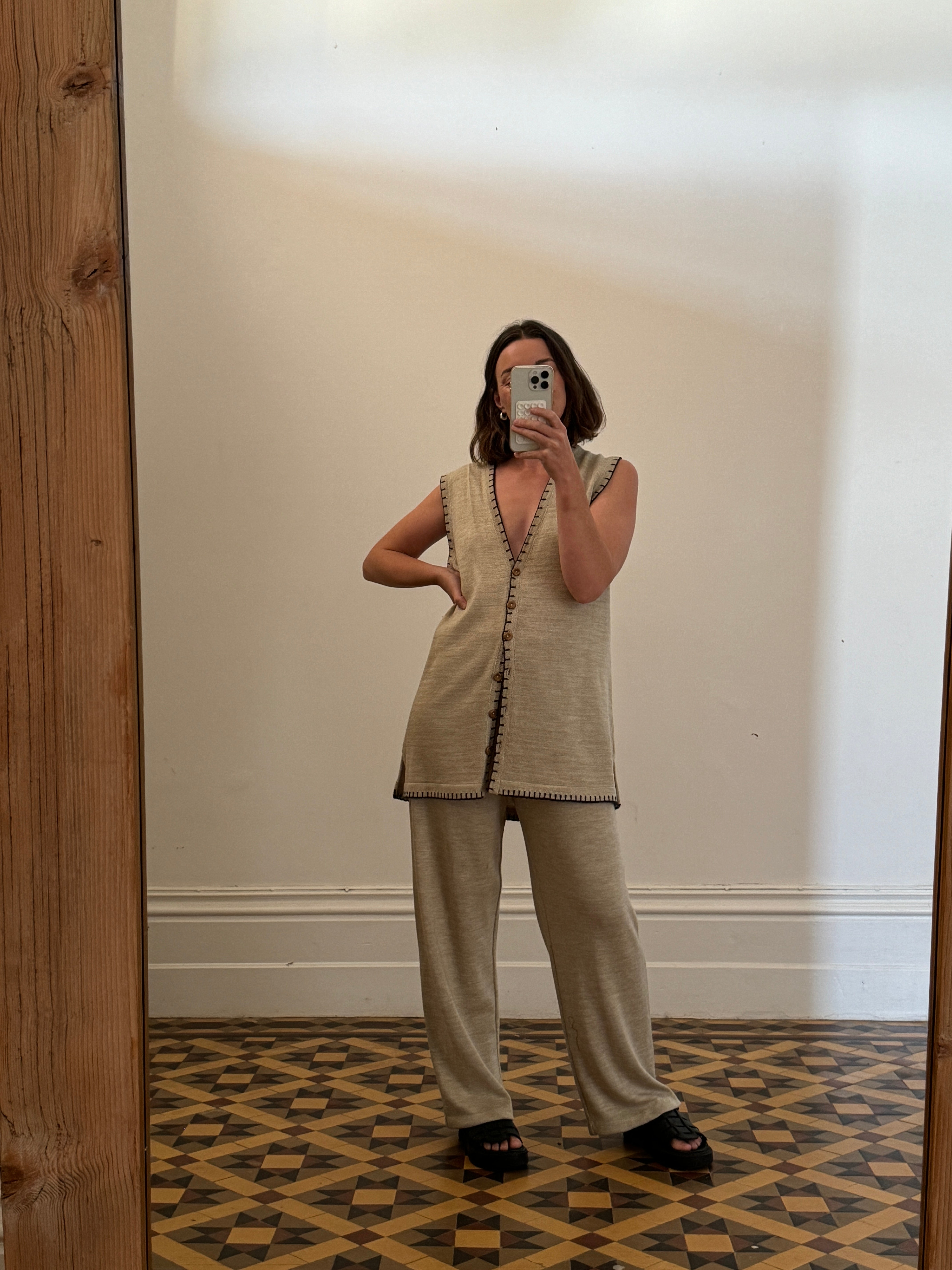 Vintage Beige Knit Vest and Pant Set with Contrast Stitch