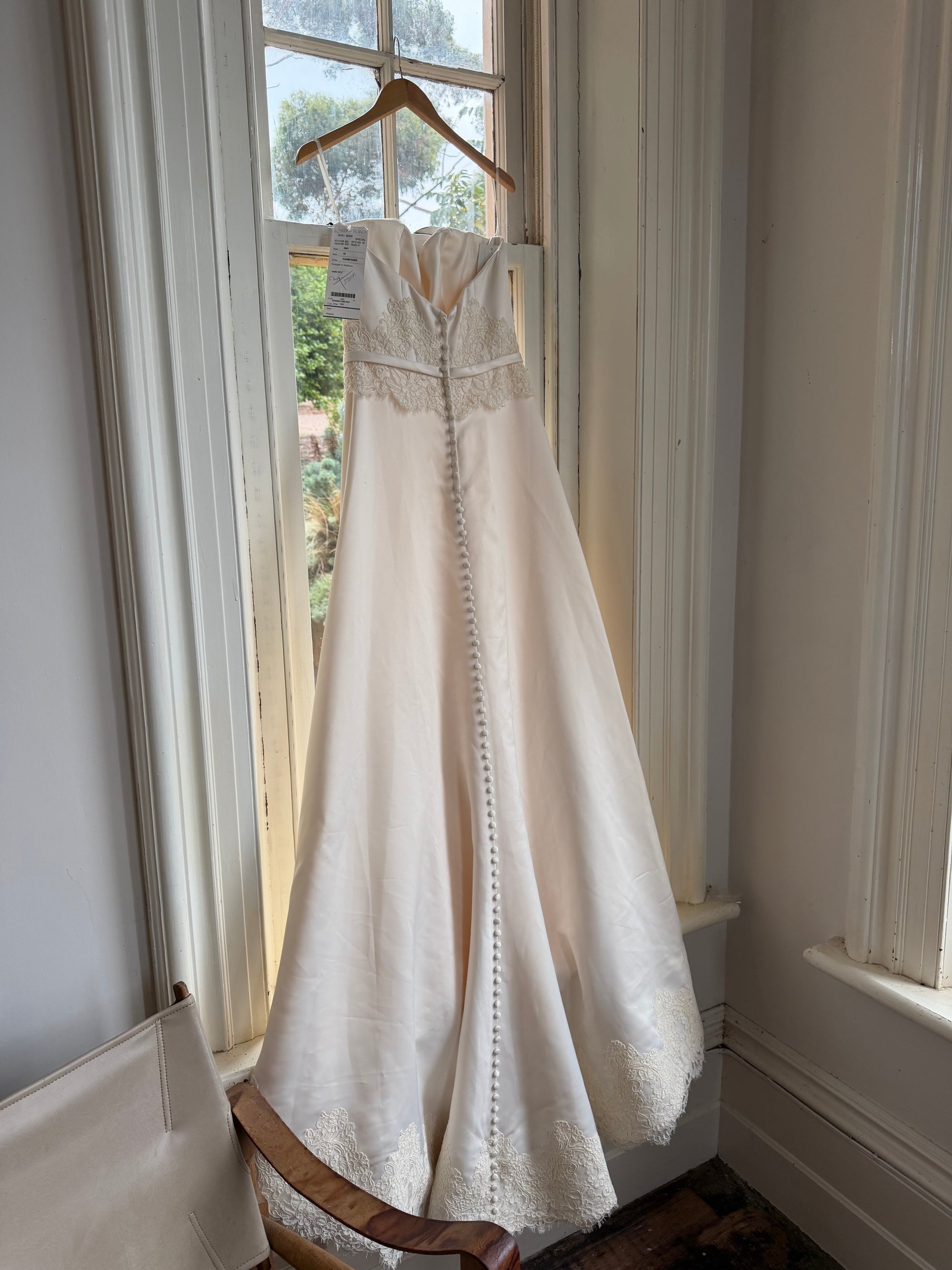 Vintage Y2K Satin Minimalist Strapless Wedding Gown (extra long)