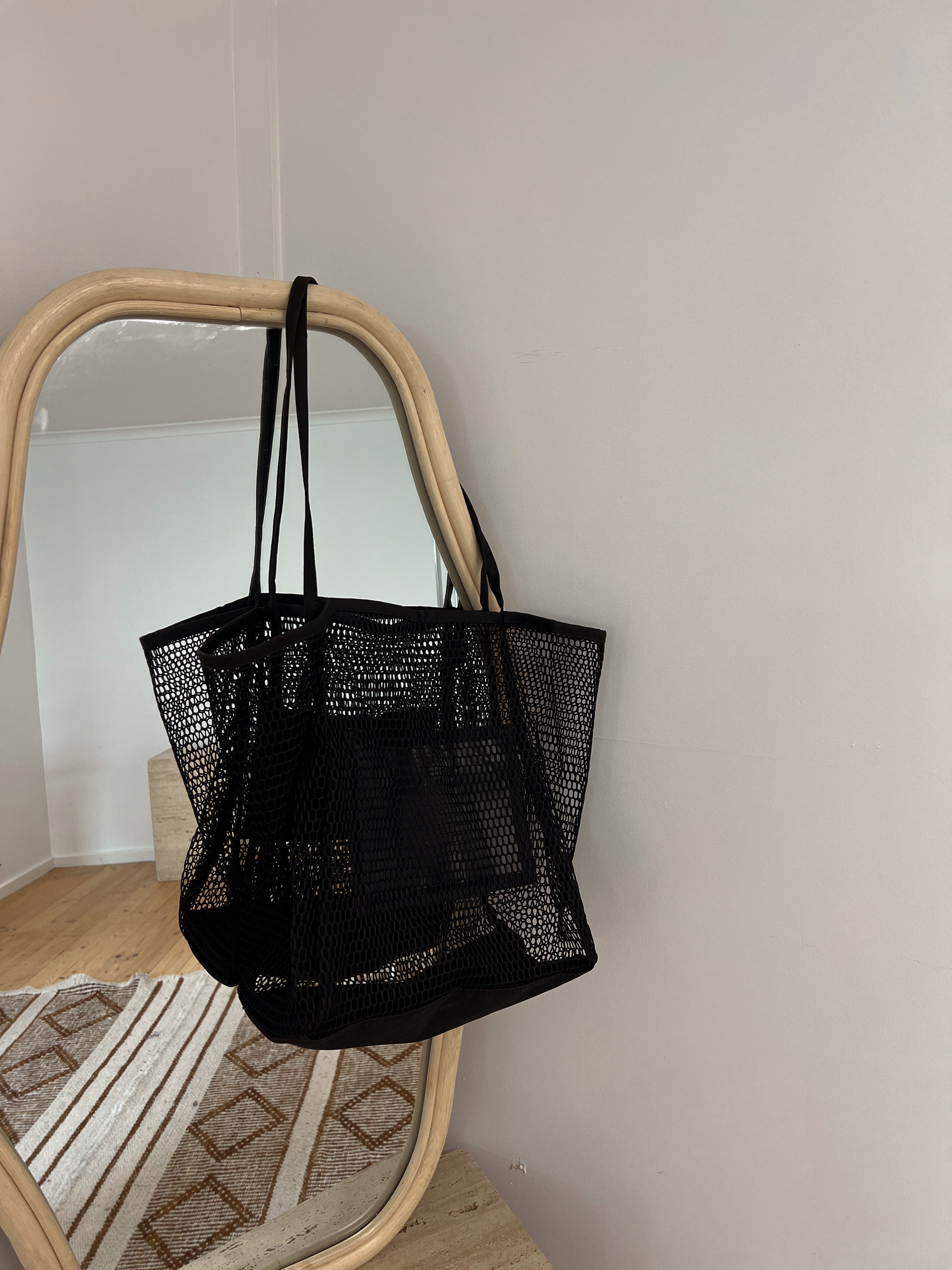 Eva Mesh Market Tote Black