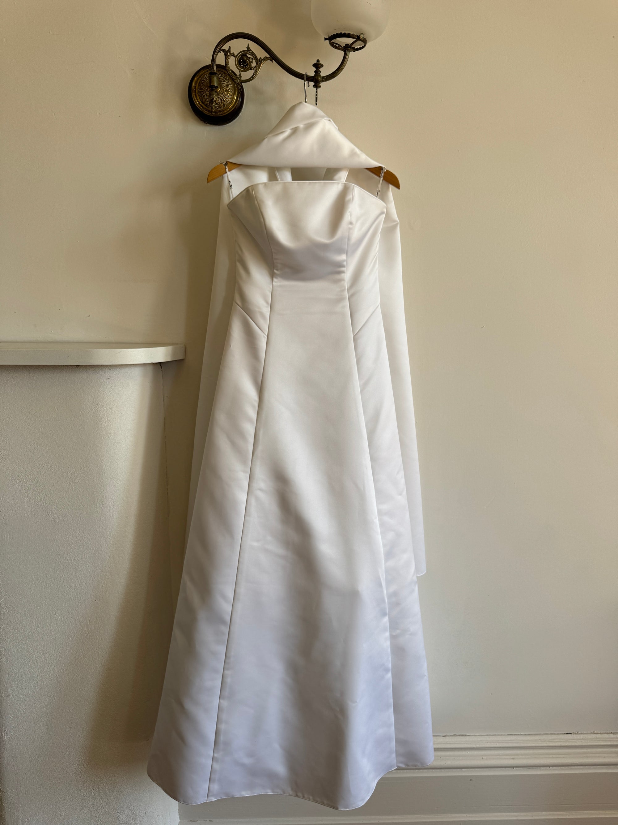 Vintage 90s A-Line Strapless Satin Wedding Dress with Shawl
