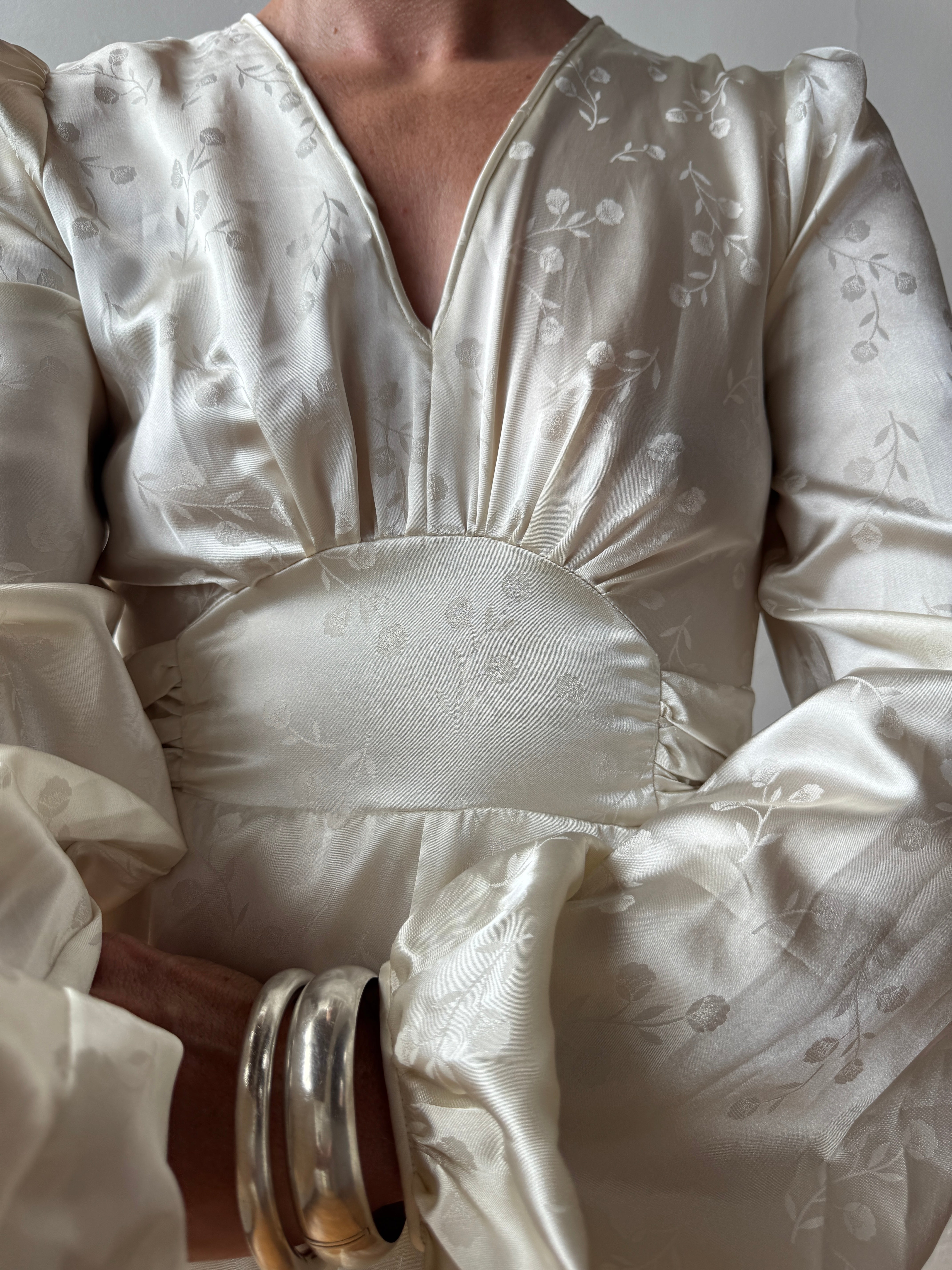 Vintage 70s Floral Satin Jacquard Wedding Dress Creme