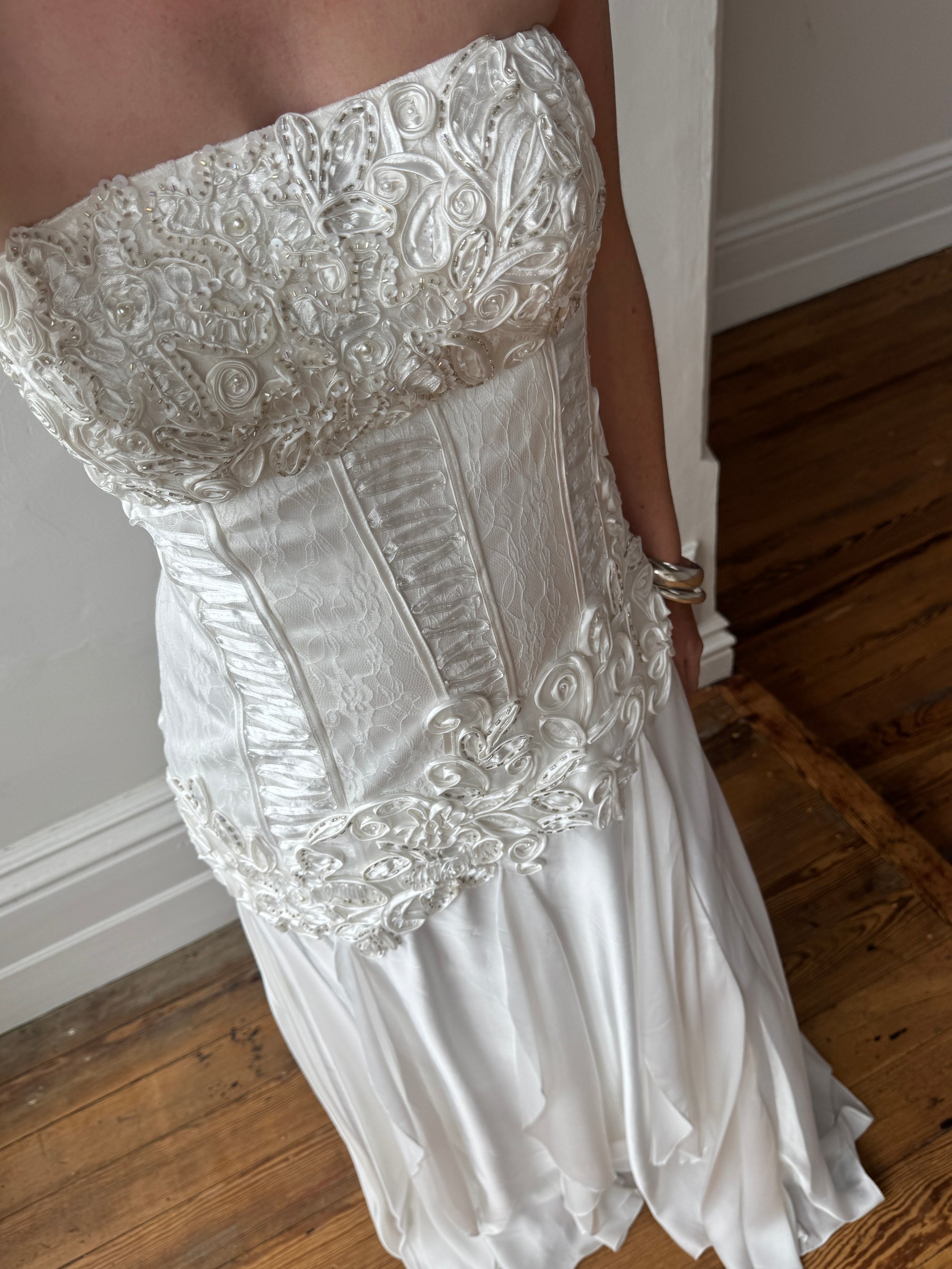 Vintage 90s Embroidered Strapless Fairy Wedding Gown