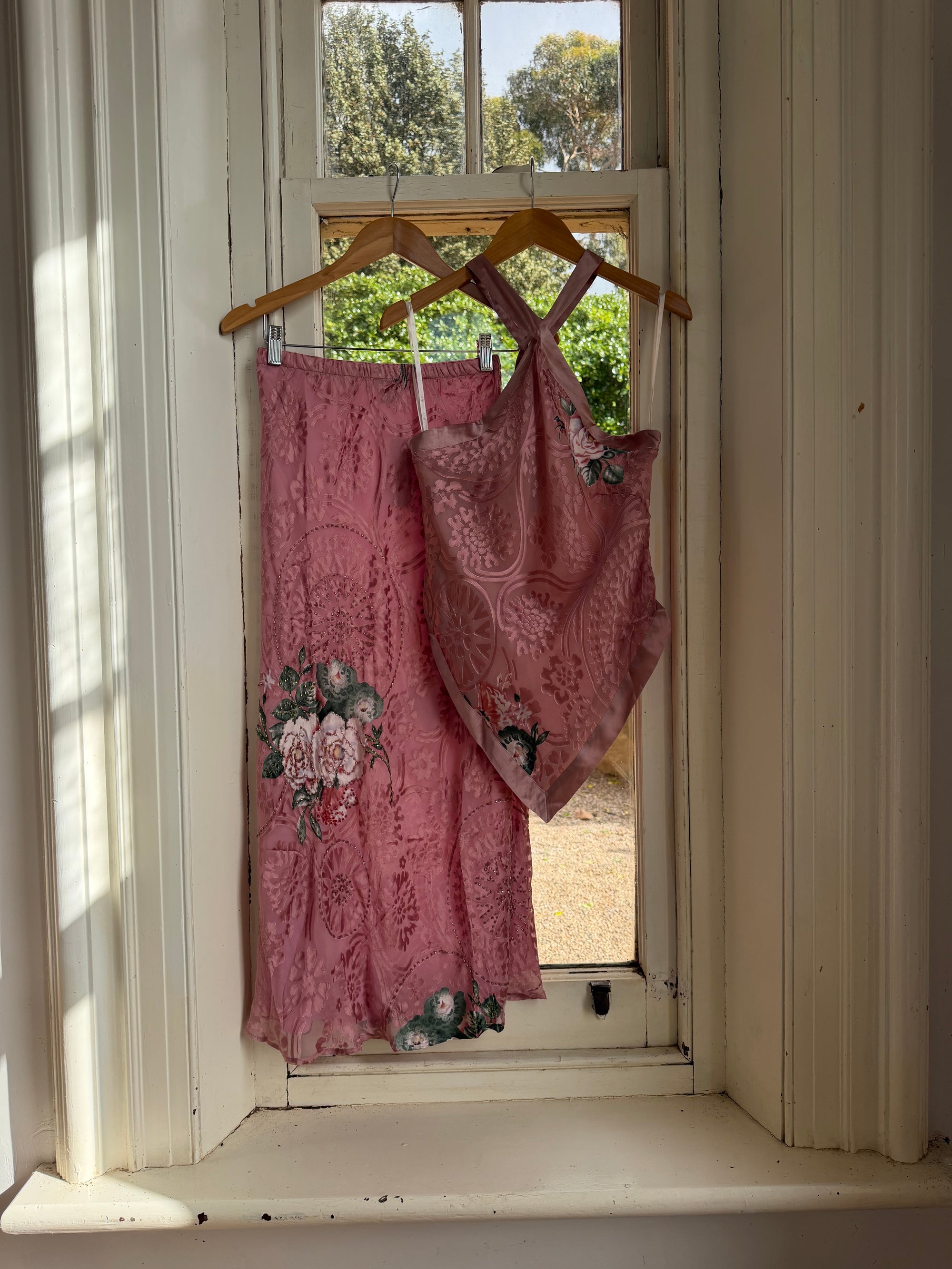 Vintage 90s Dusty Rose Floral Silk Halter Scarf Top and Skirt Set